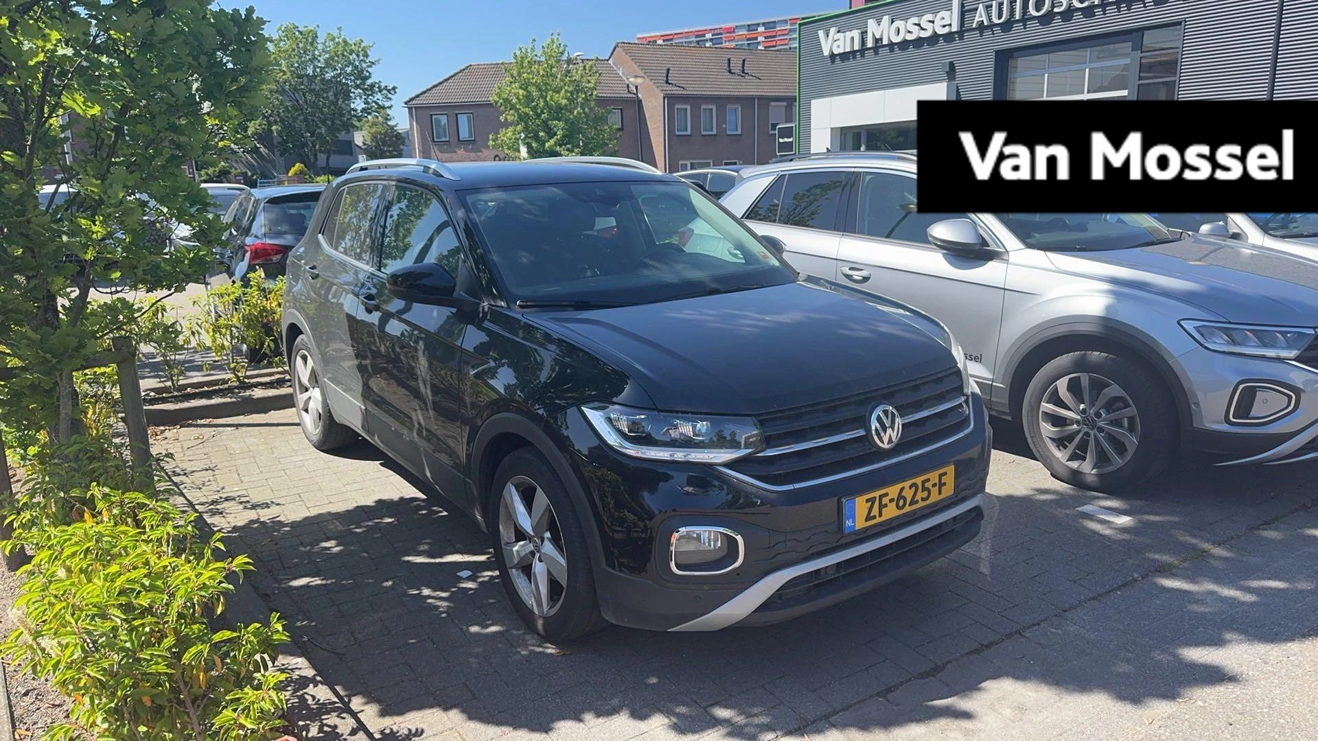 Volkswagen-T-Cross-image-0