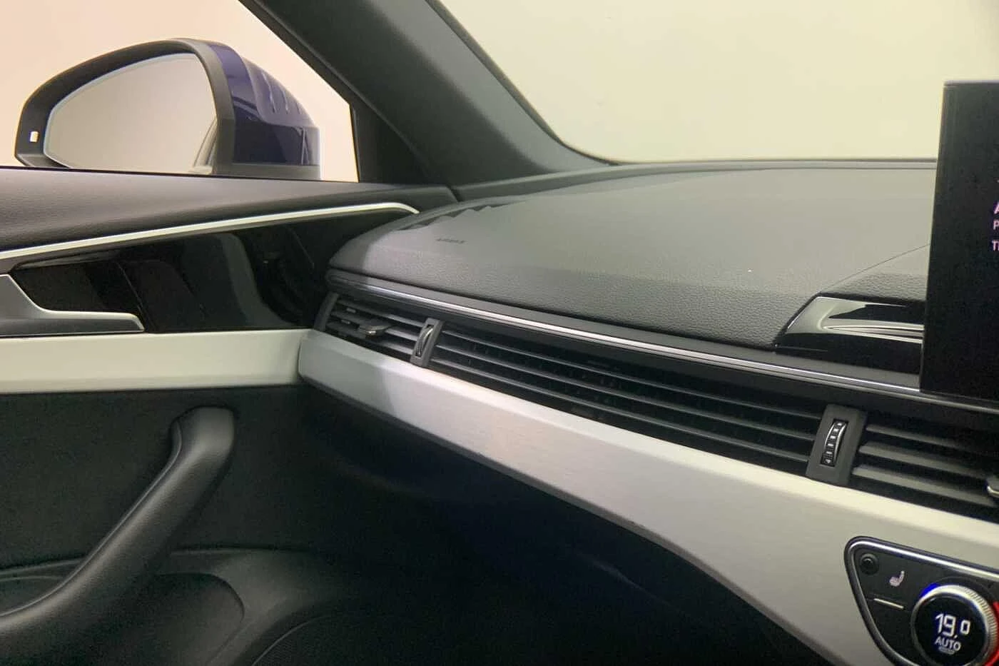 Audi-A4-image-19