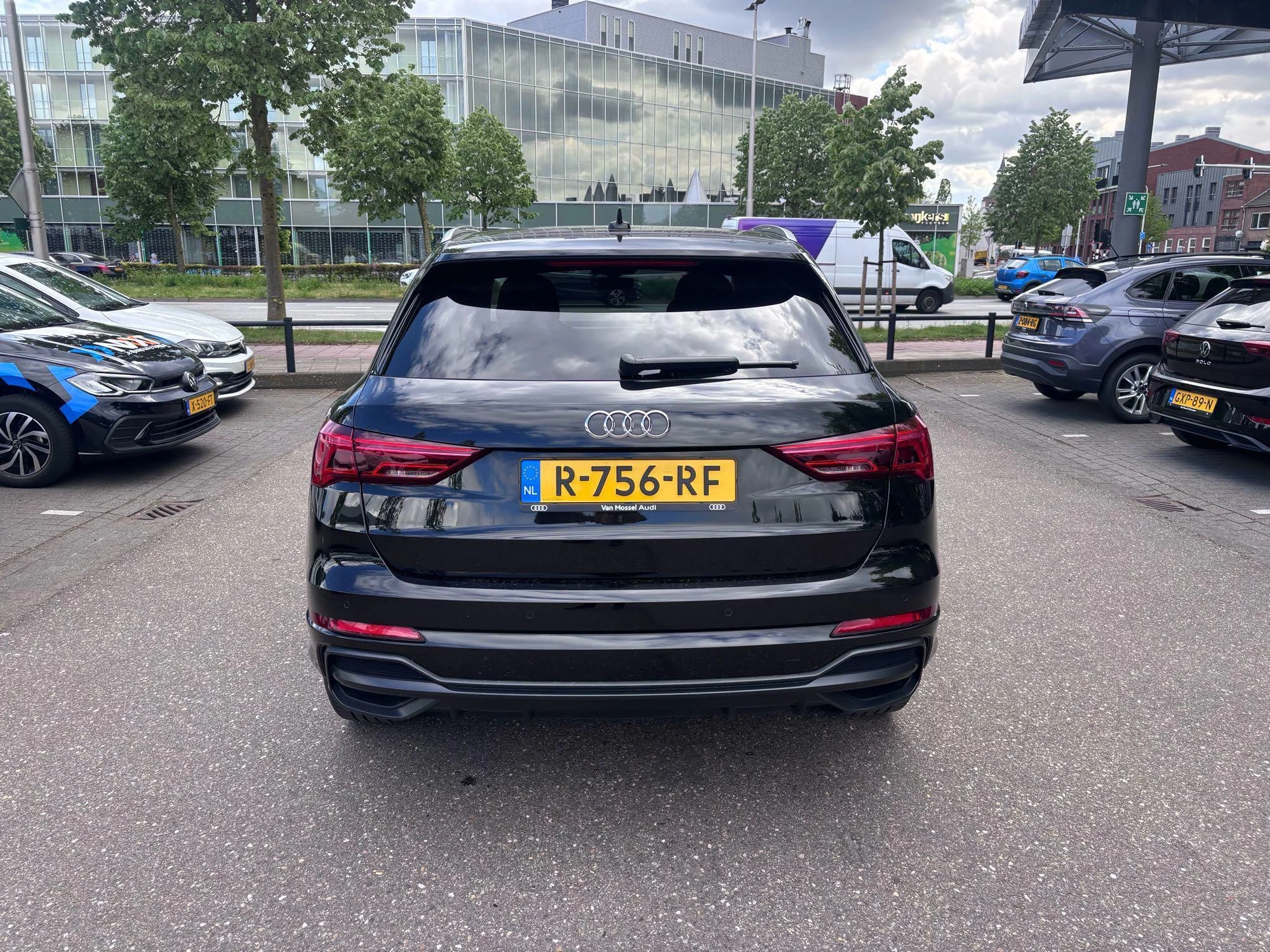 Audi Q3 35 TFSI S edition 150 PK