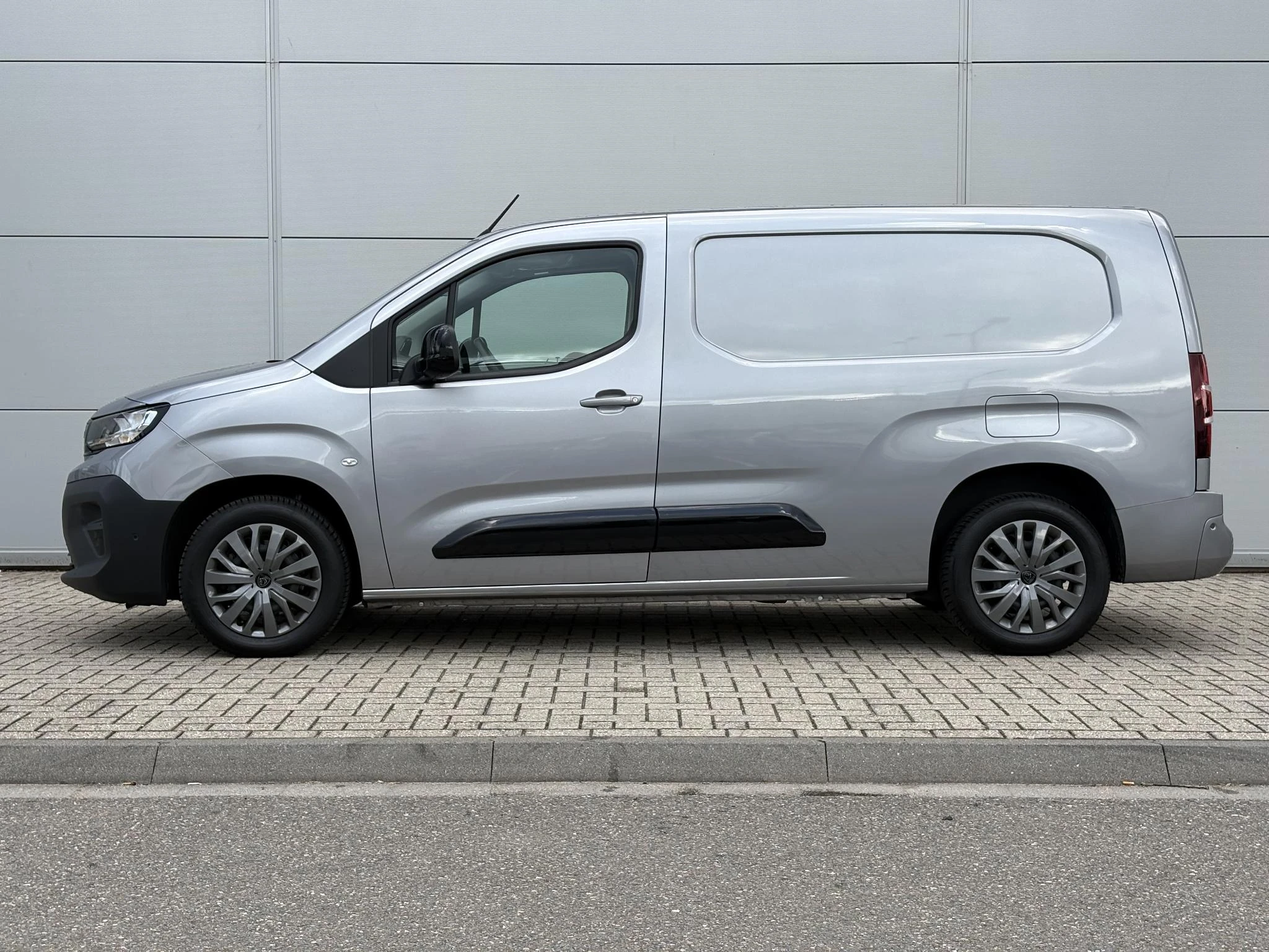 Peugeot-Partner-image-2