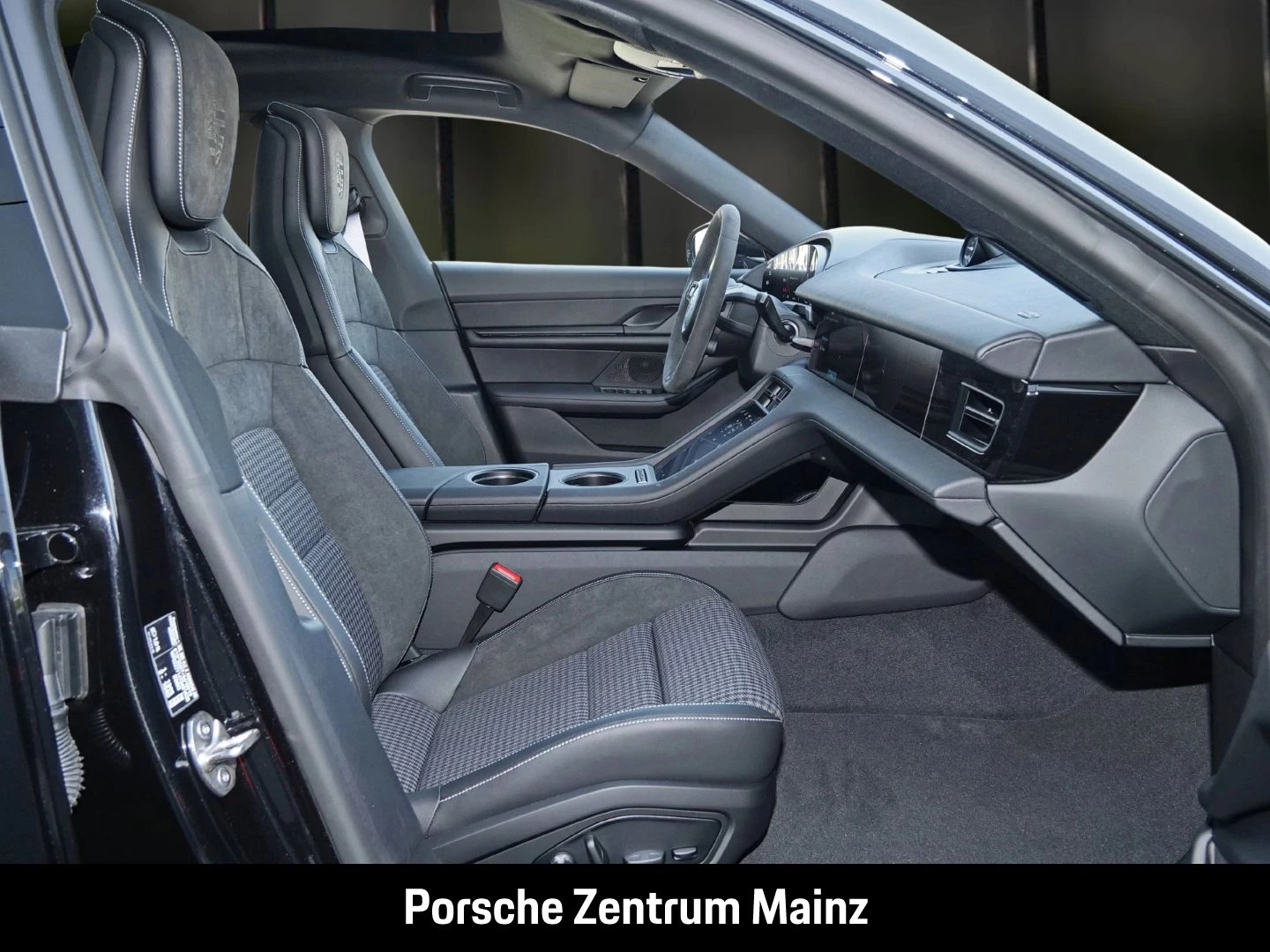 Porsche Taycan 4 Black Edition InnoDrive Head-Up BOSE black edition