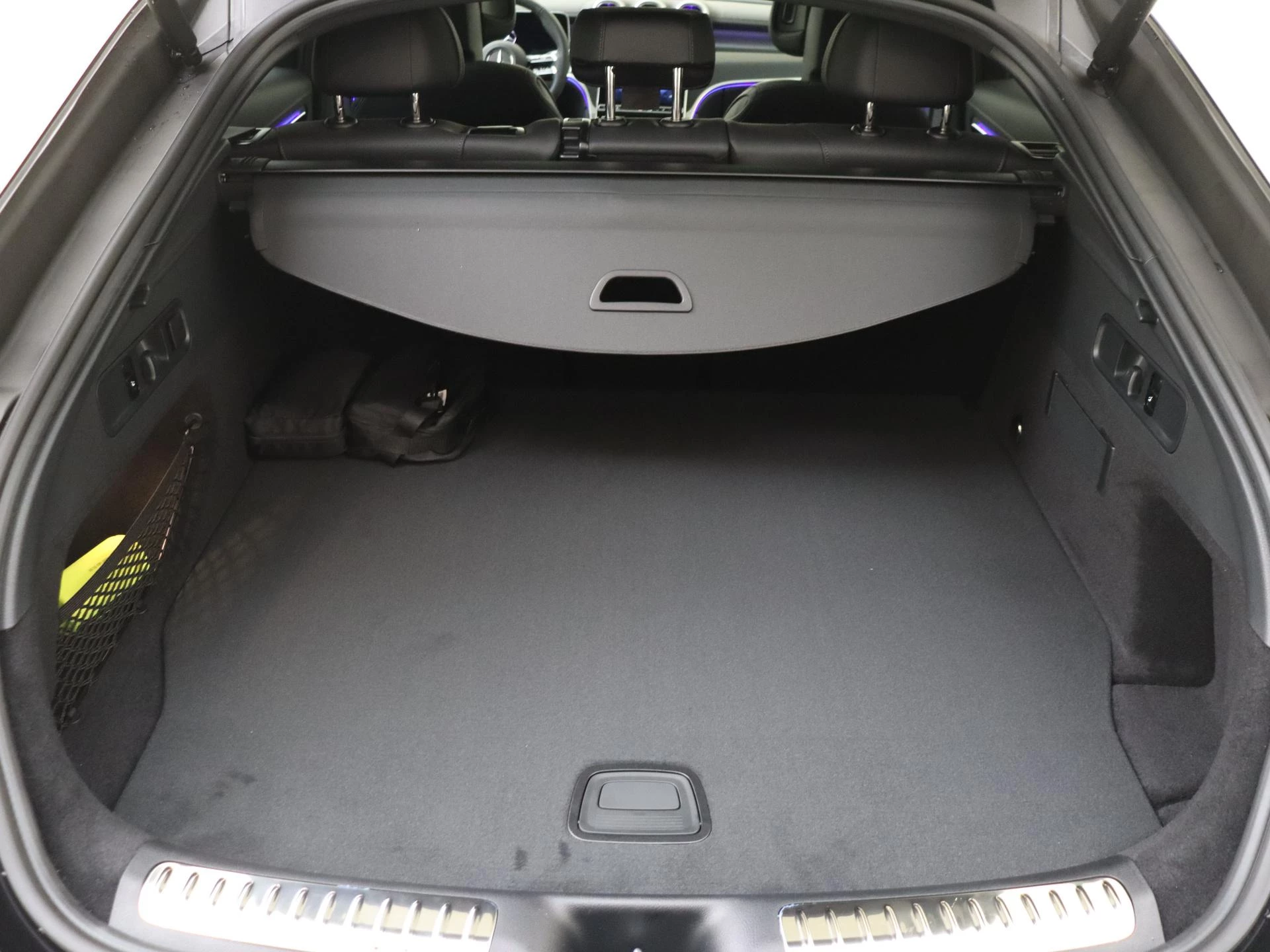 Mercedes-Benz-GLC-image-29