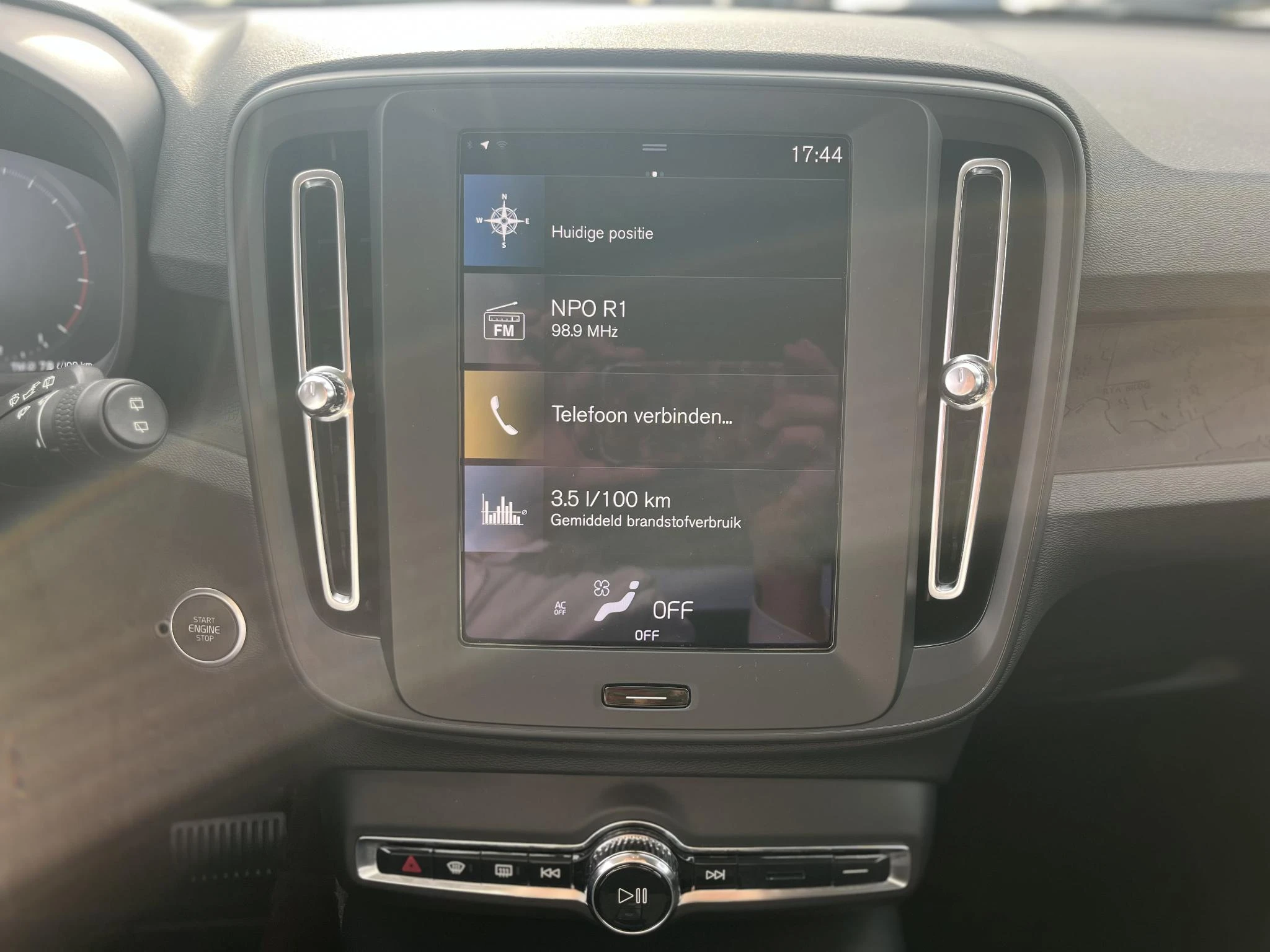 Volvo-XC40-image-17