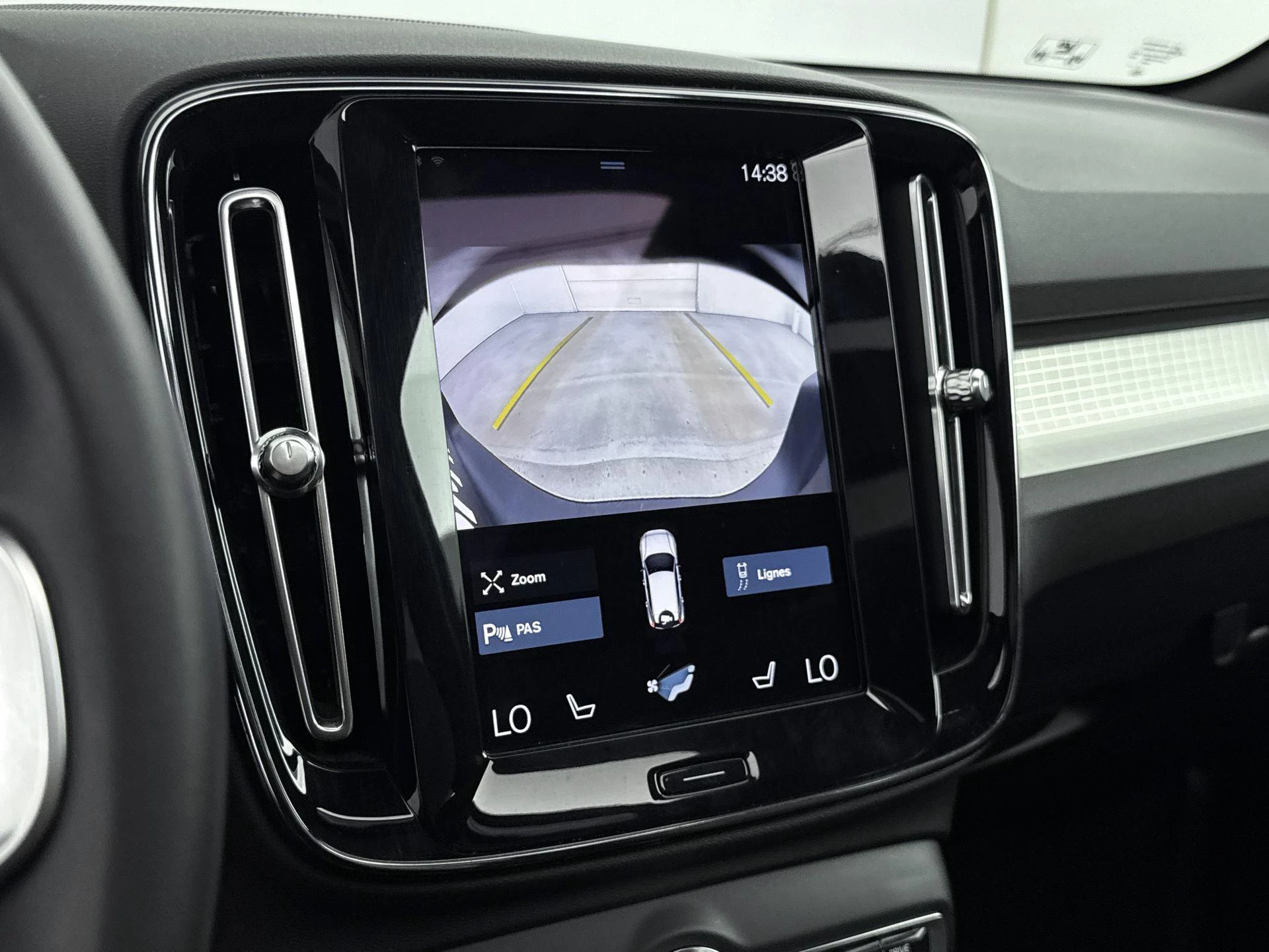 Volvo XC40 T4 Recharge Plus Dark