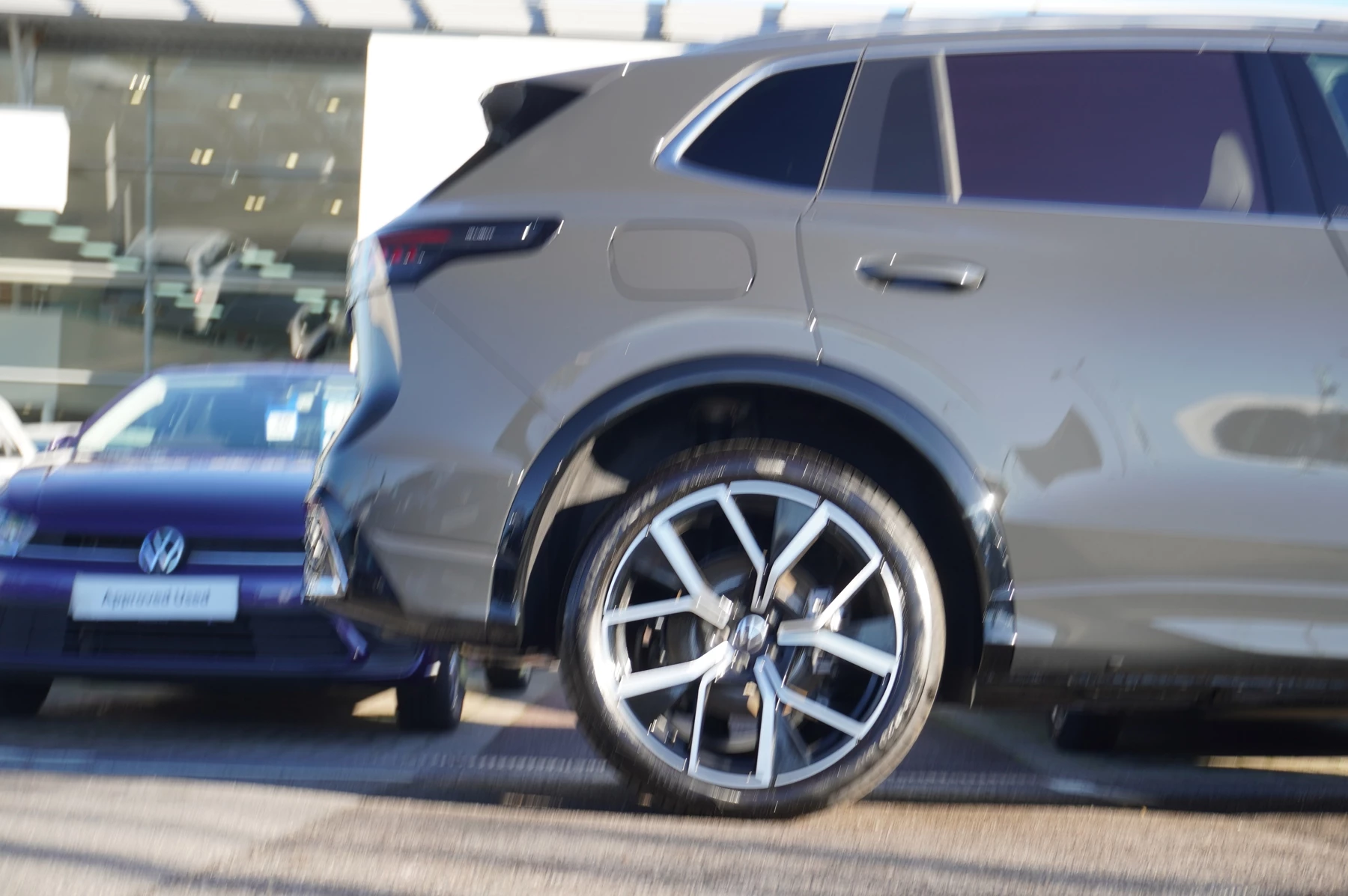 Volkswagen-Tiguan-image-21
