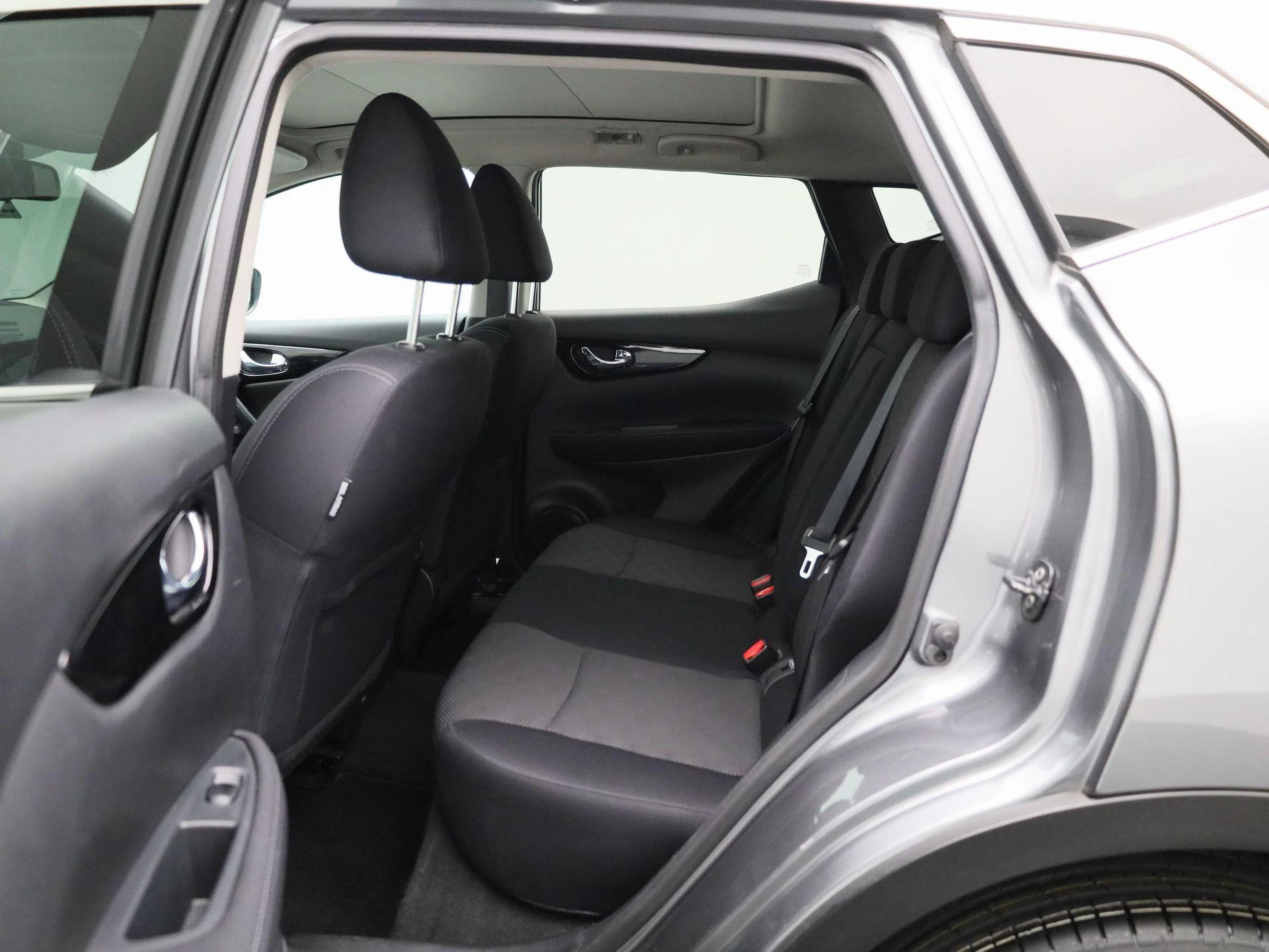 Nissan-QASHQAI-image-9