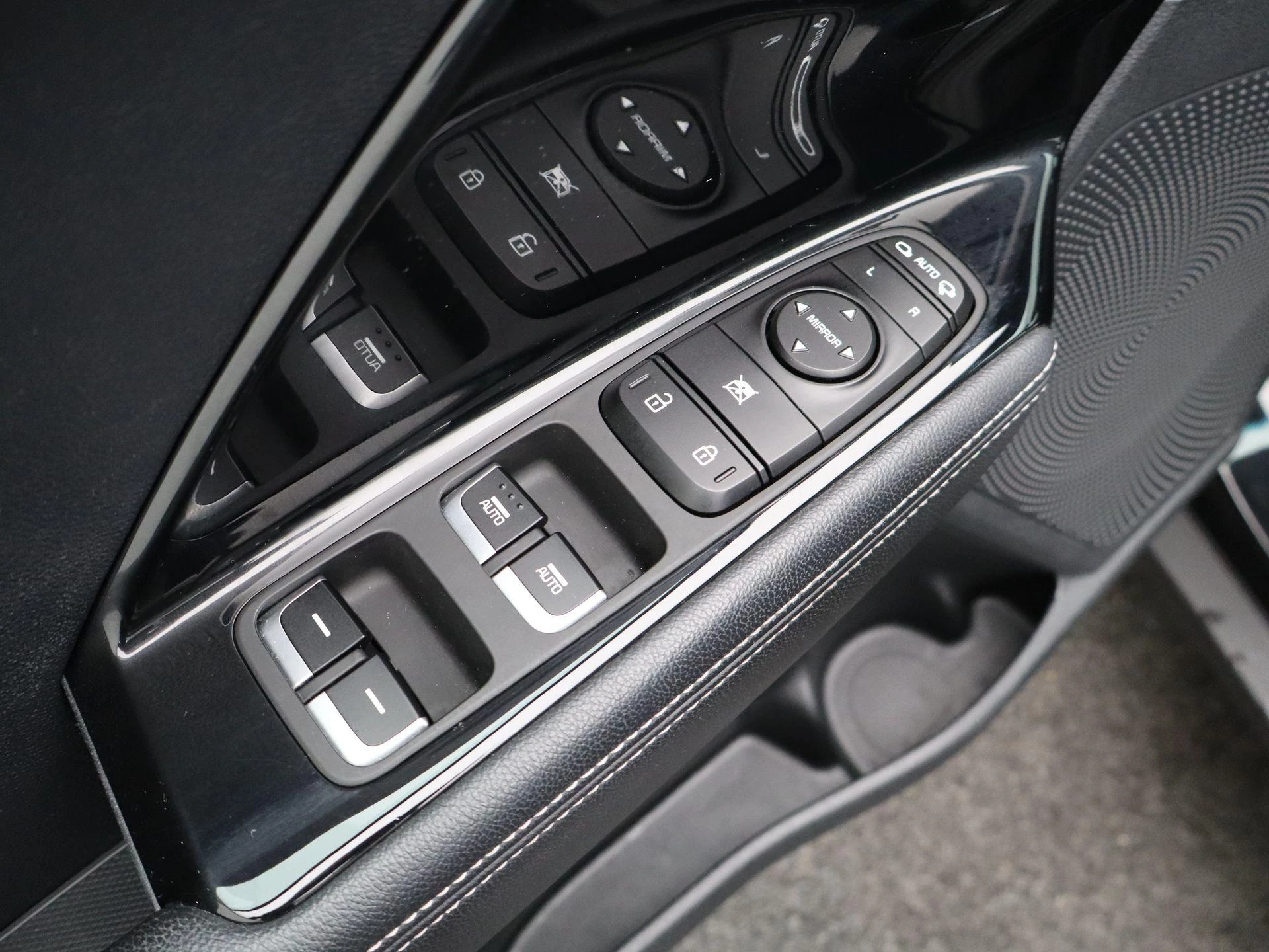 Kia-Niro-image-28