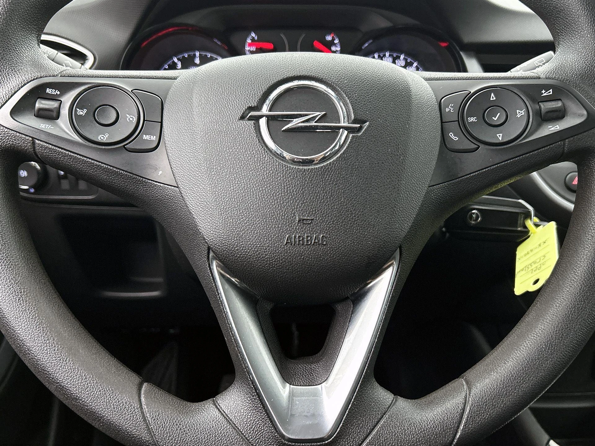 Opel-Crossland X-image-24