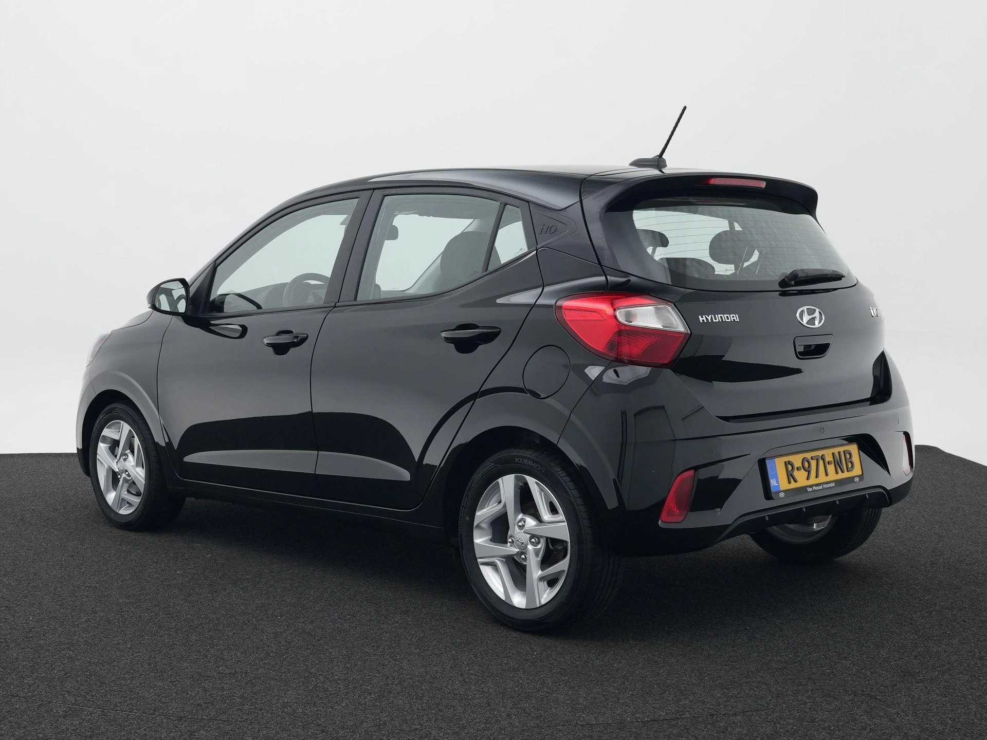 Hyundai-i10-image-1