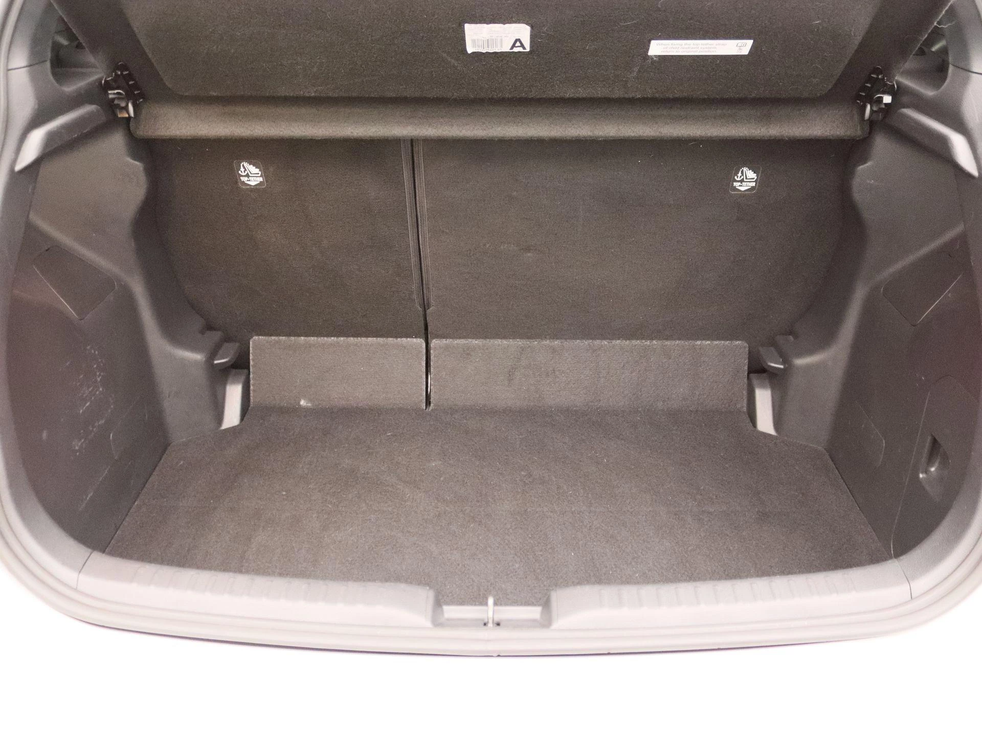 Toyota-Yaris-image-14