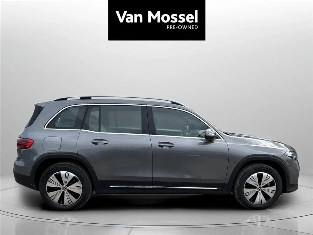 Mercedes-Benz-EQB-image-3