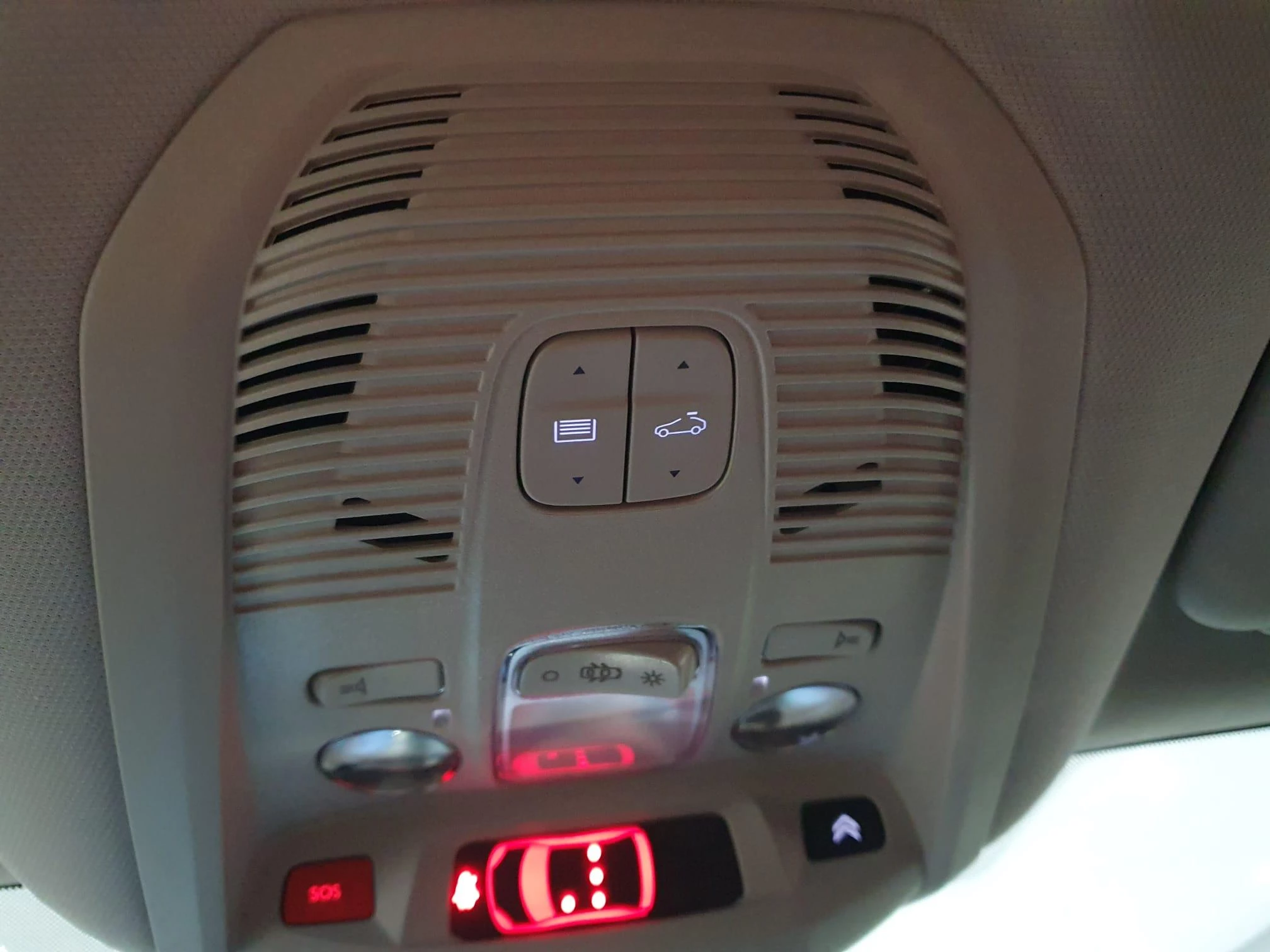 Citroën-C5 Aircross-image-26