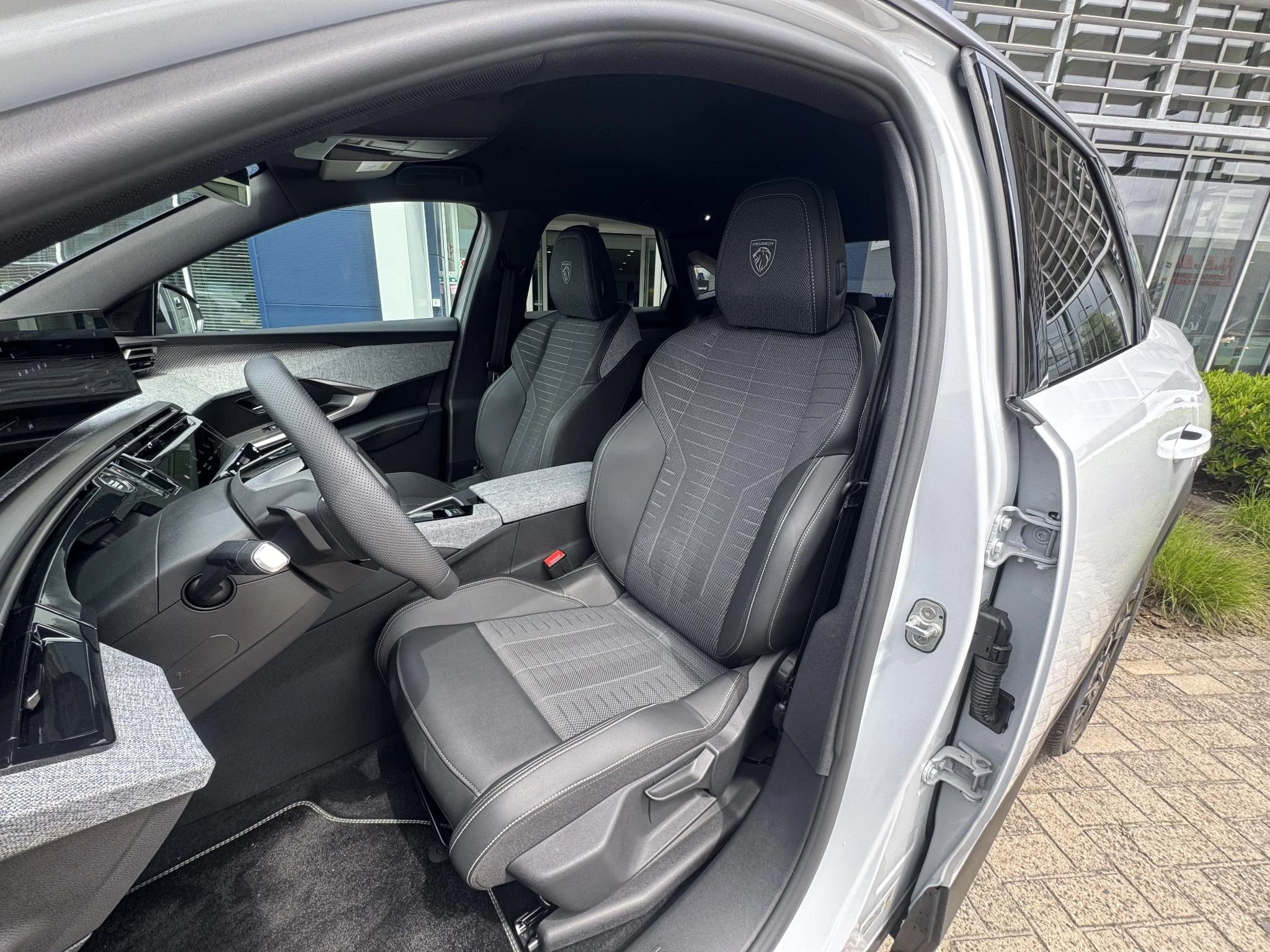 Peugeot 3008 Hybrid 145 GT