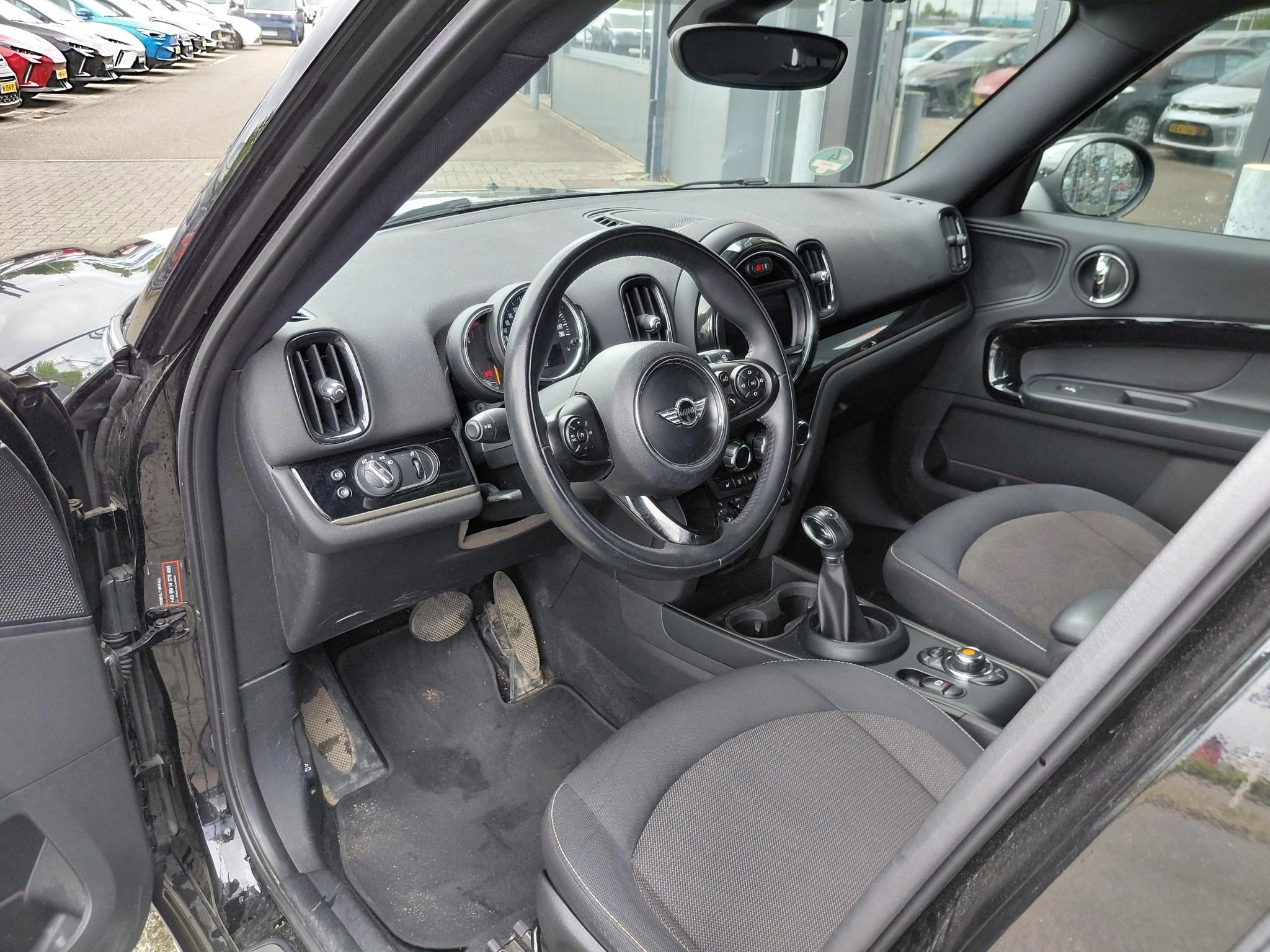 MINI-Countryman-image-2
