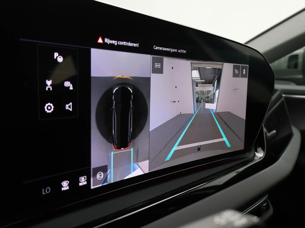 Audi A6 Avant Audi A6 Avant Advanced 2.0TDI QUATTRO DEMO 204PK *AUTOMAAT*360° CAMERA*TREKHAAK*PDC*NAVI*APP-CONNECT*...*