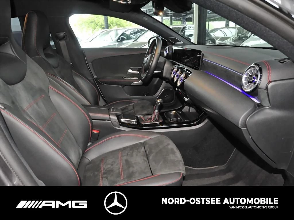 Mercedes-Benz CLA 200 SB AMG LINE NIGHT LED BURMESTER PDC AMG LineX118 CLA 200 SB AMG LINE NIGHT LED BURMESTER PDC AMG Line