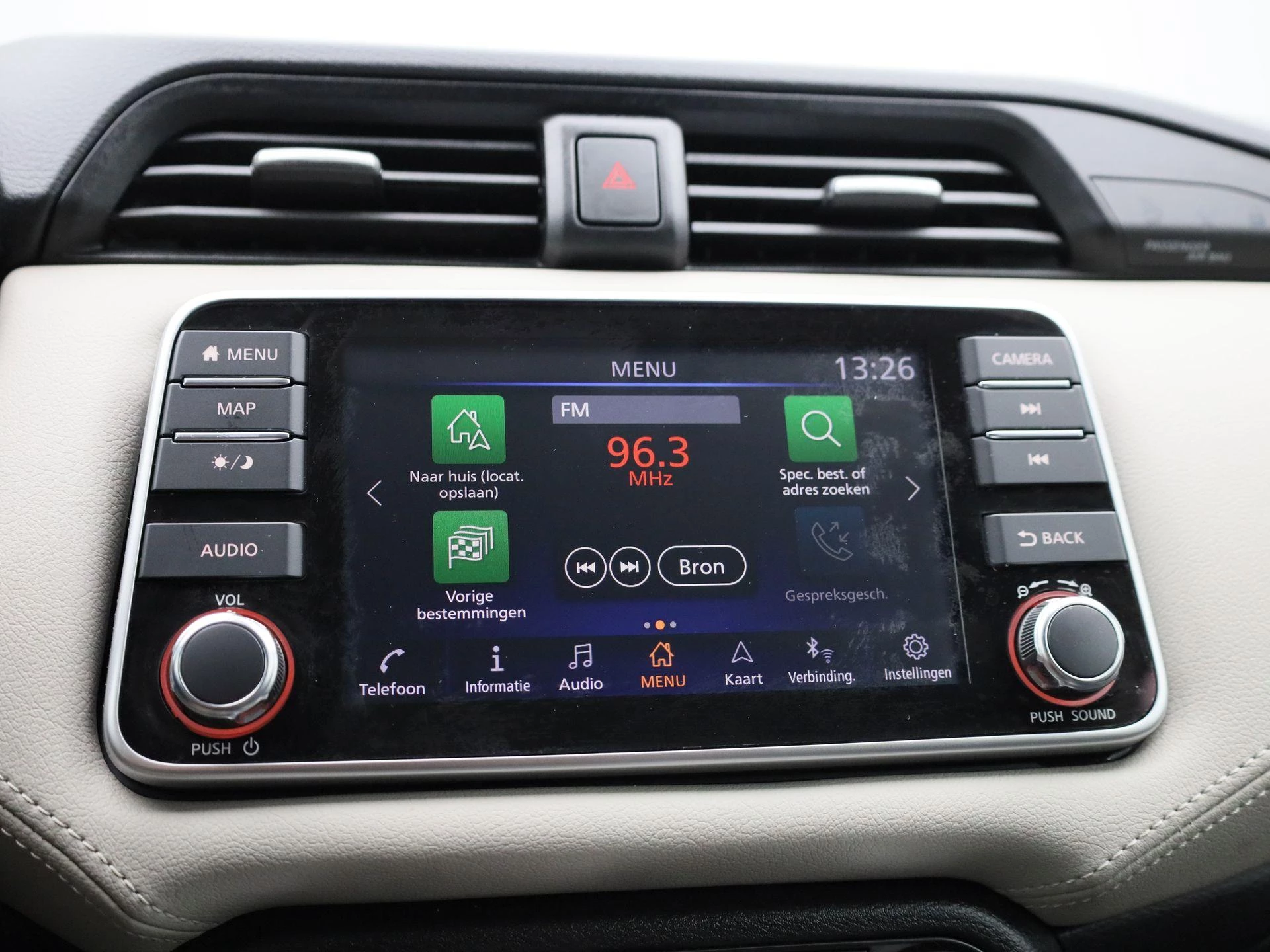 Nissan Micra 1.0 IG-T N-Connecta