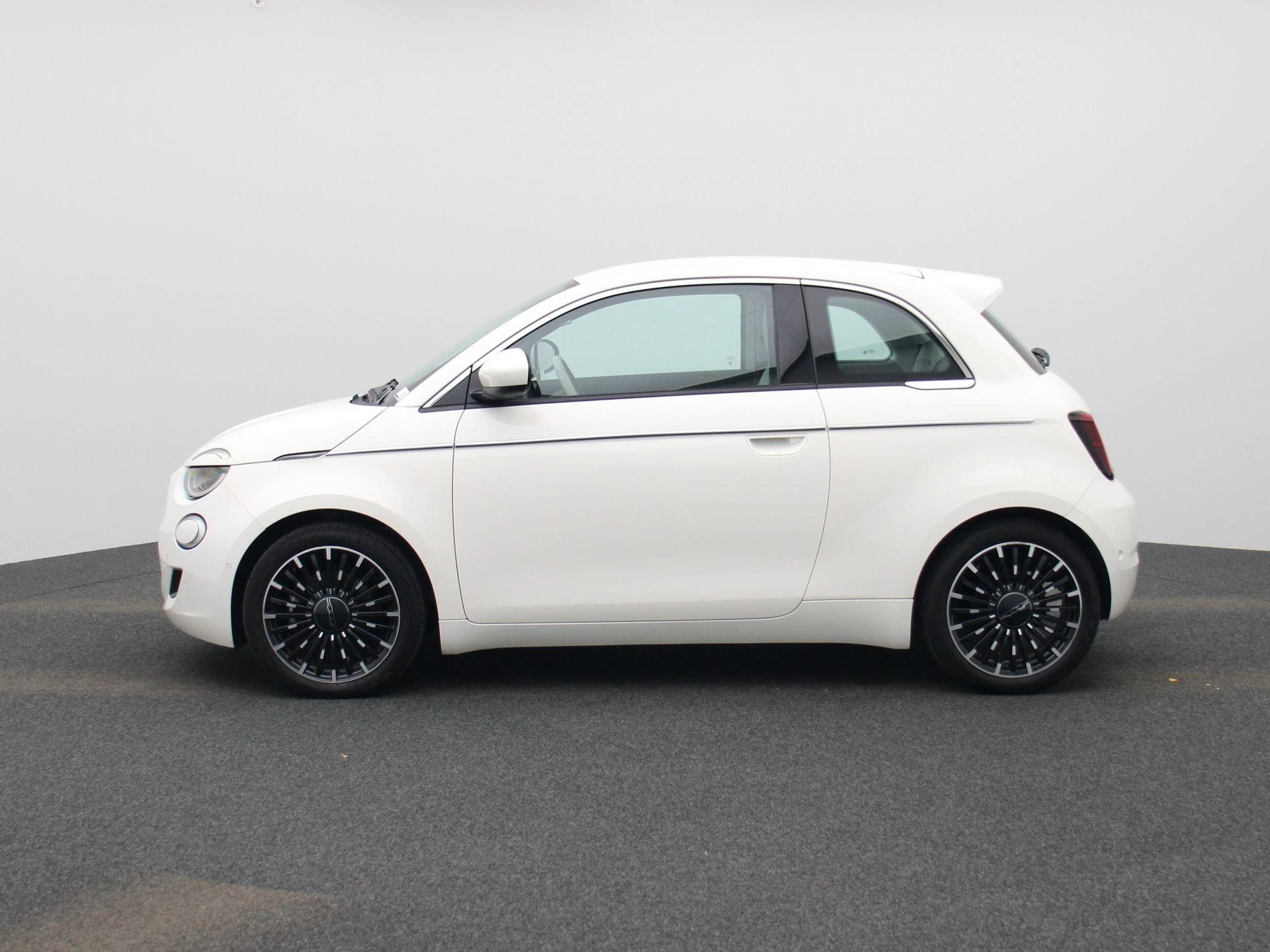 Fiat-500-image-3