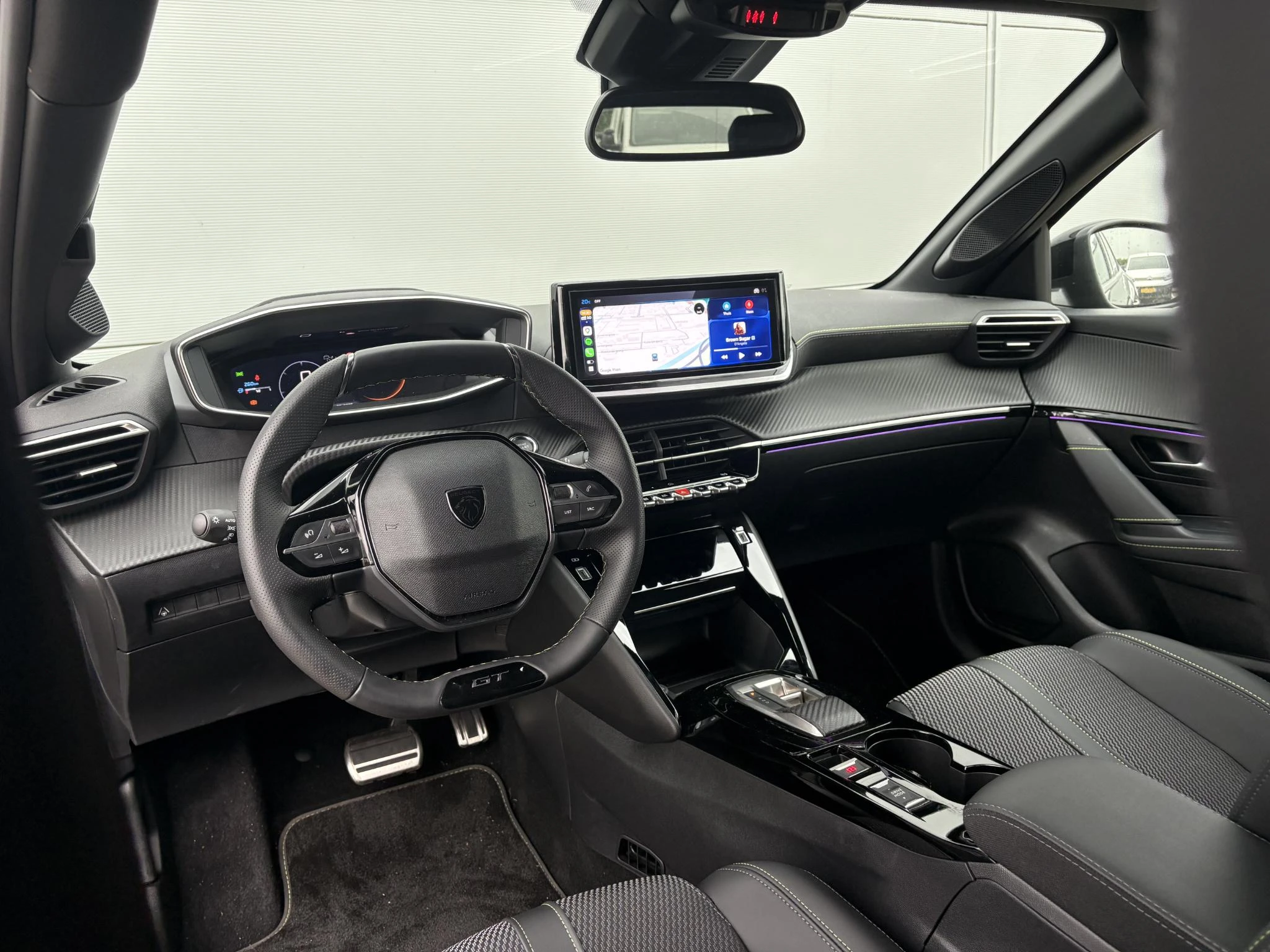 Peugeot-208-image-8