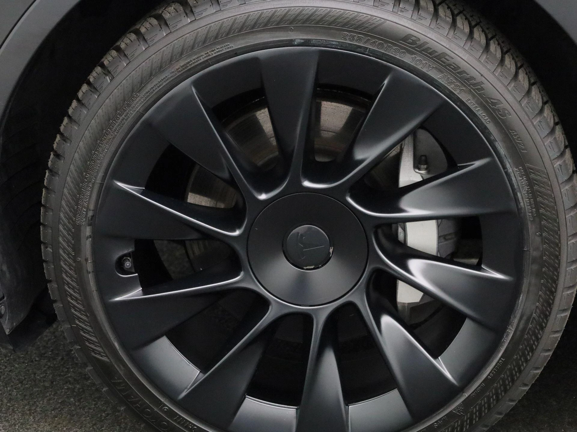 Tesla Model Y Long Range Dual Motor AWD