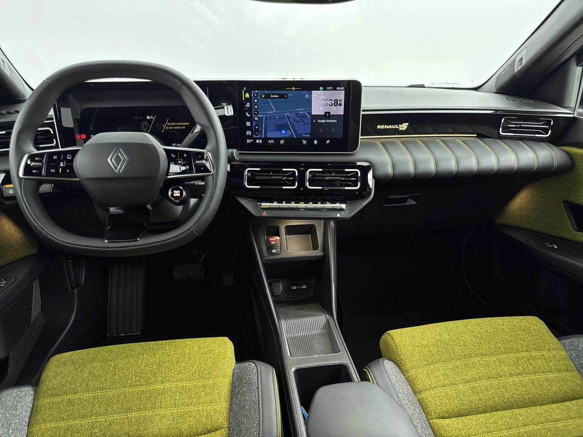 Renault-5-image-15