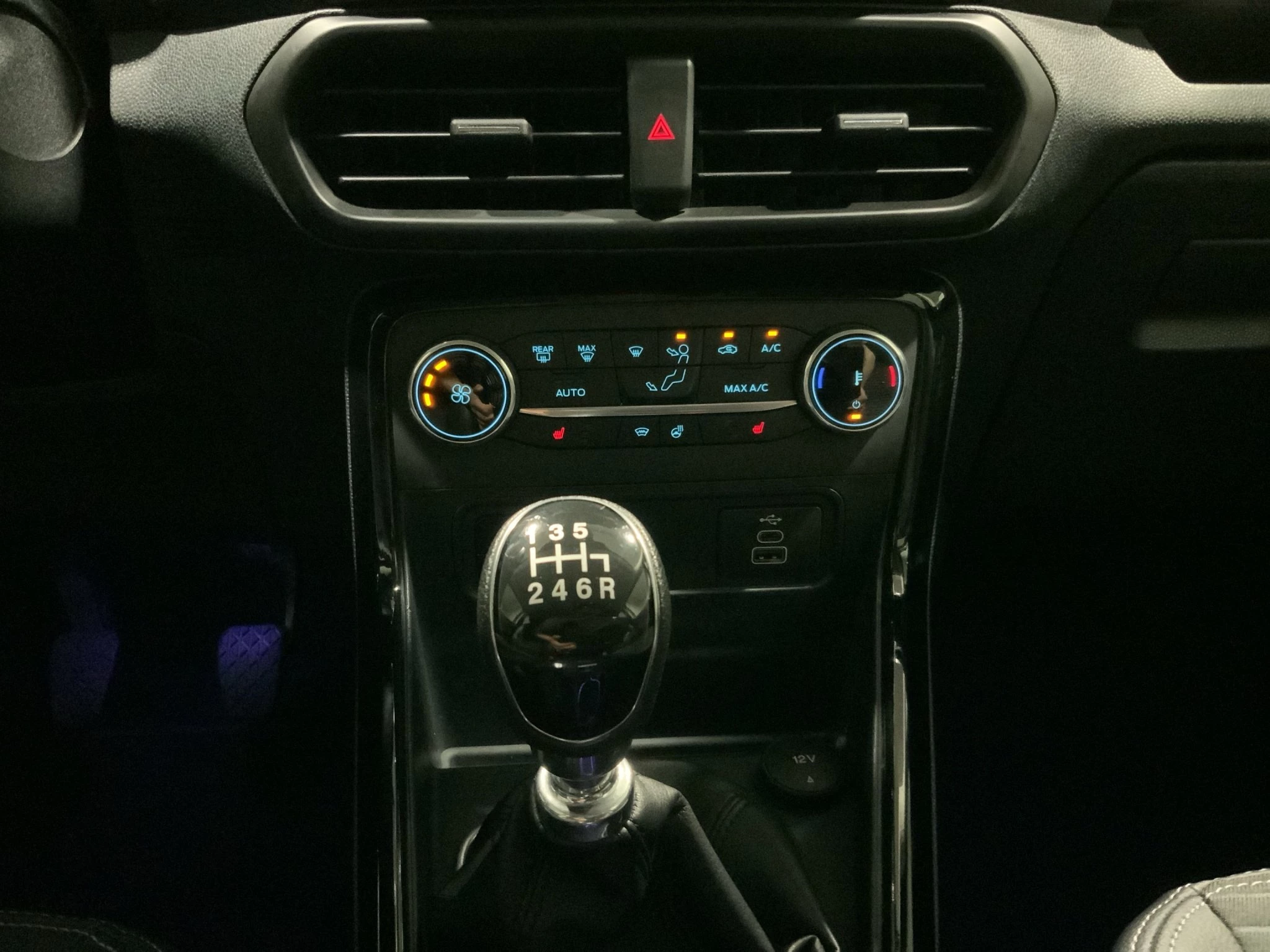Ford EcoSport Titanium | GJR | LED | B&O | RFK | PDC