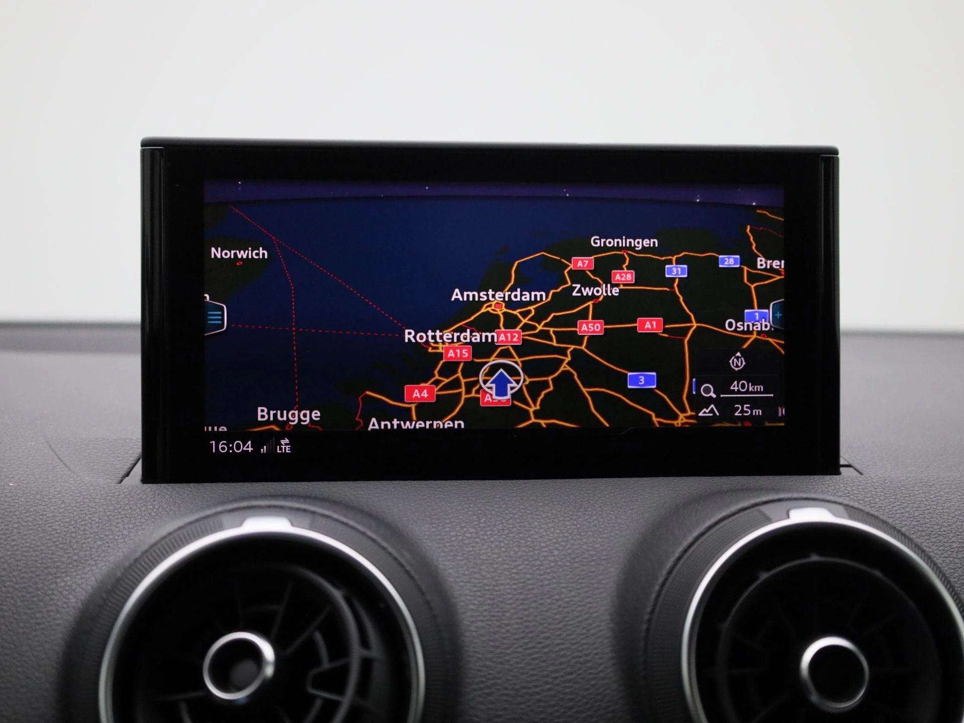 Audi-Q2-image-15