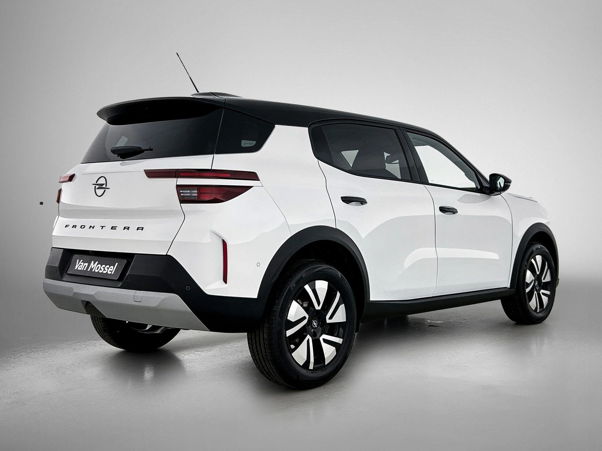 Opel-Frontera-image-3