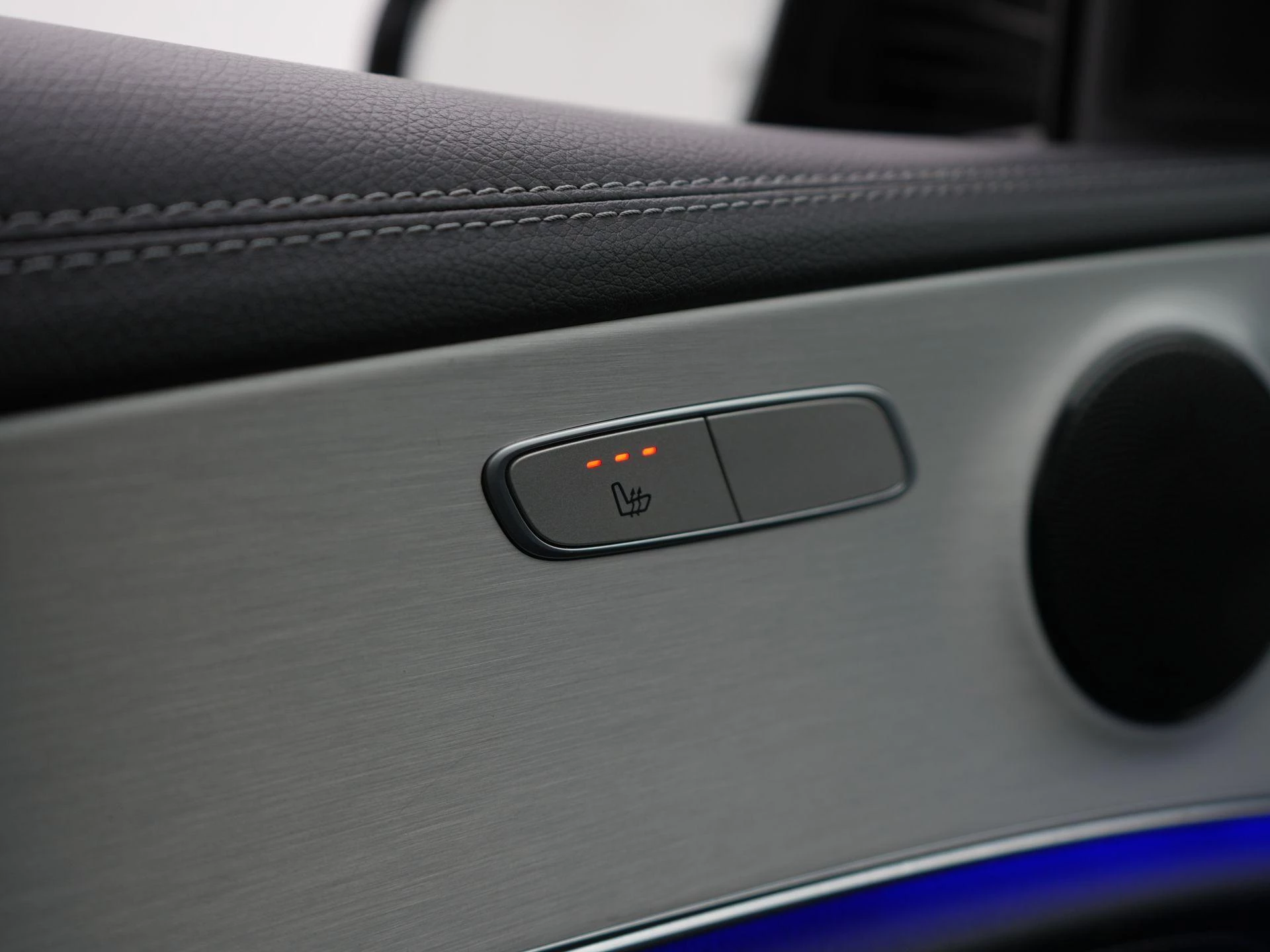 Mercedes-Benz-E-Klasse-image-17