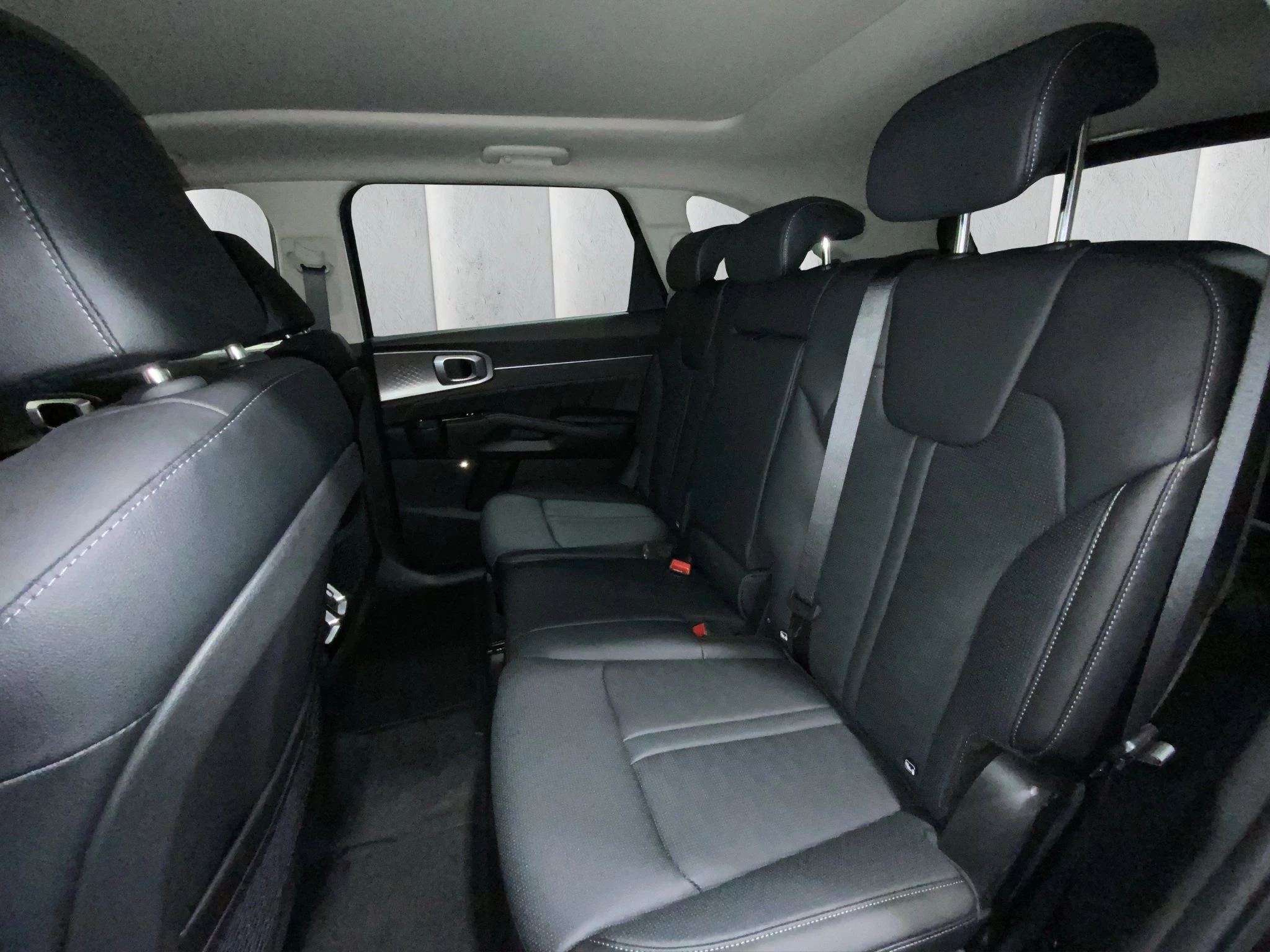 Kia Sorento Plug & Ride 1.6 T-GDI Plug-in H AWD Auto Sports Utility Vehicle. 185 kW. 5-türig
