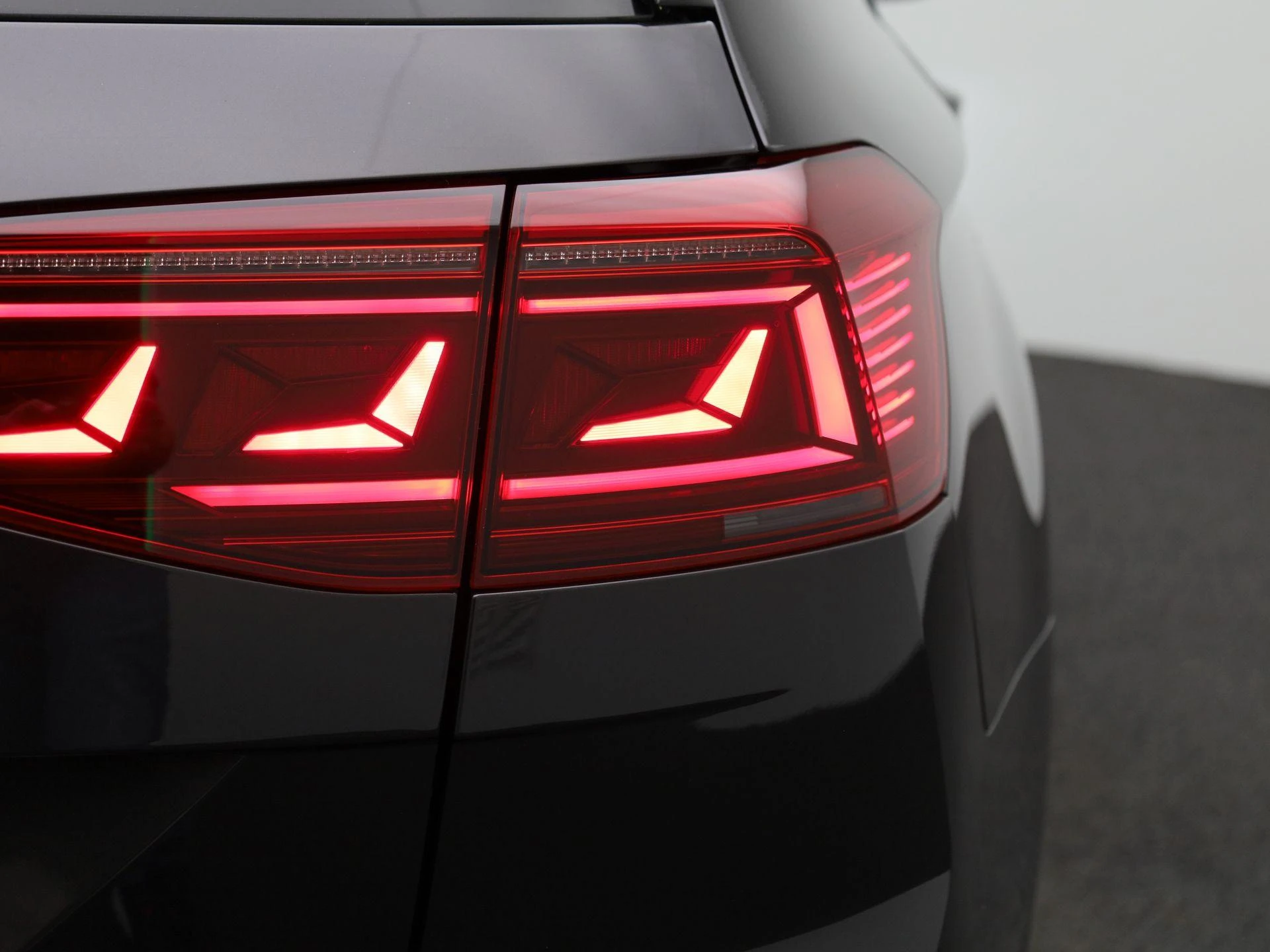 Volkswagen-Passat-image-45