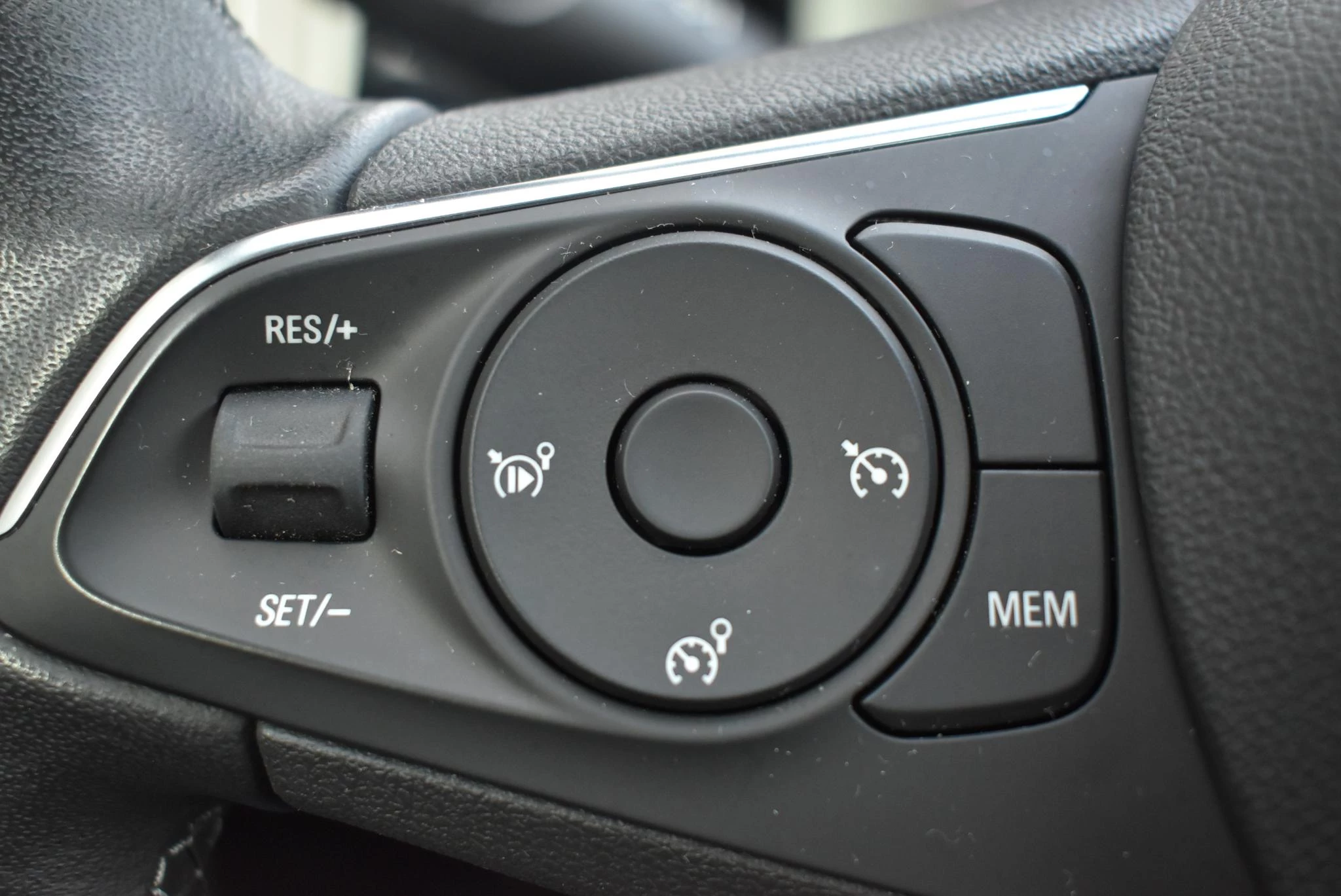 Opel-Grandland-image-22