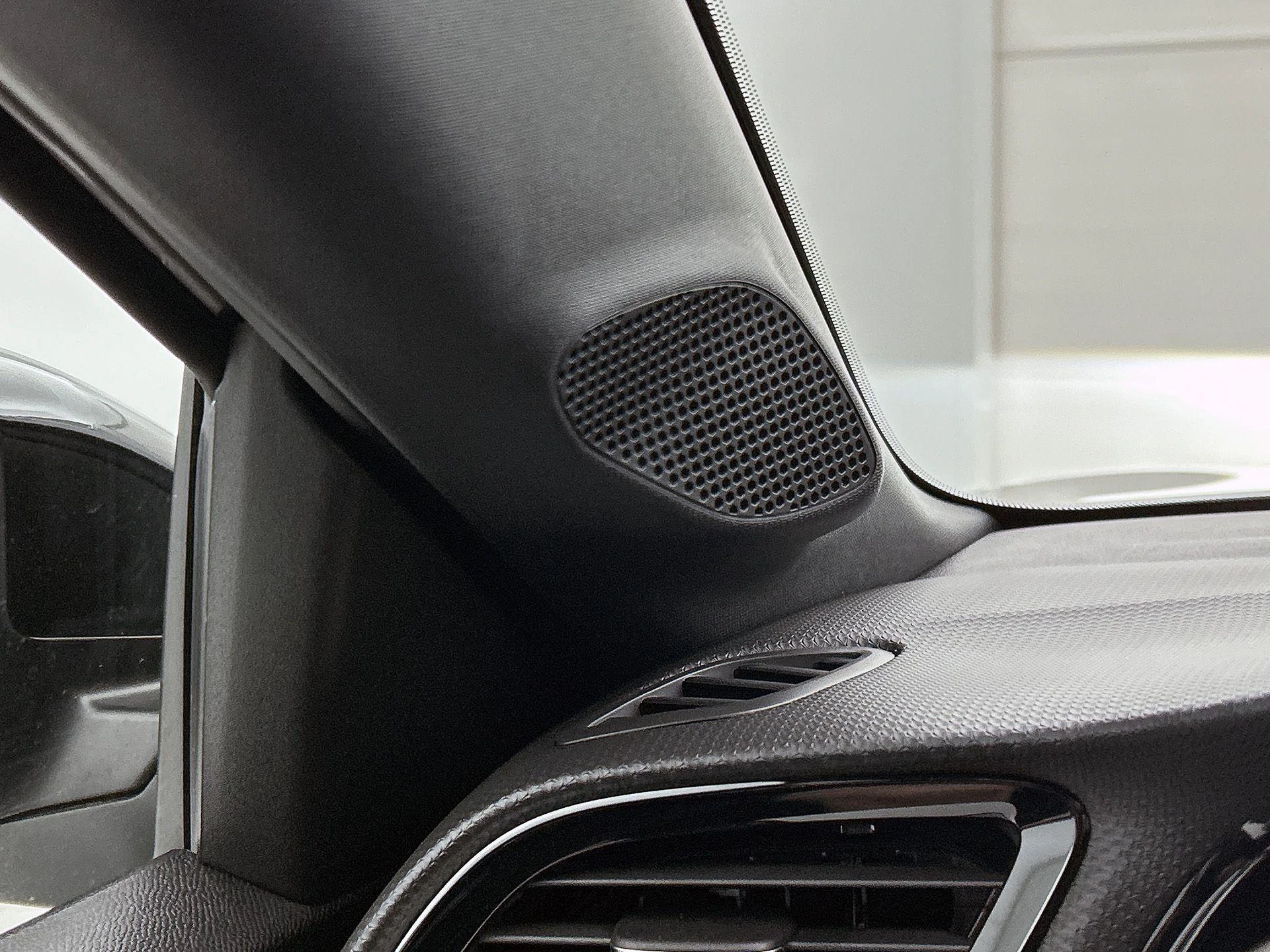 Opel-Corsa-image-13