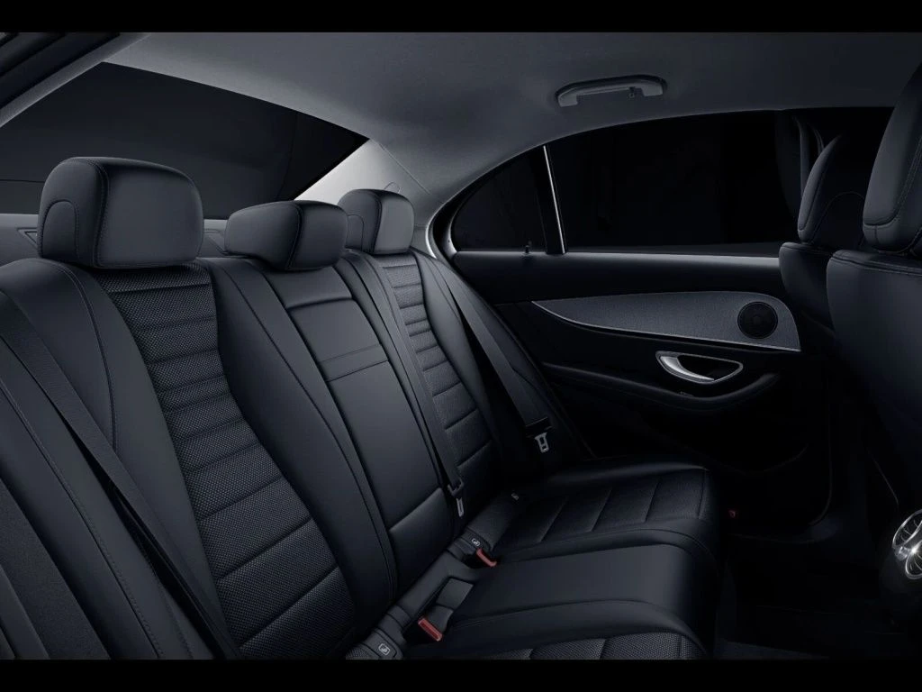 Mercedes-Benz-E-Klasse 200 d-image-10