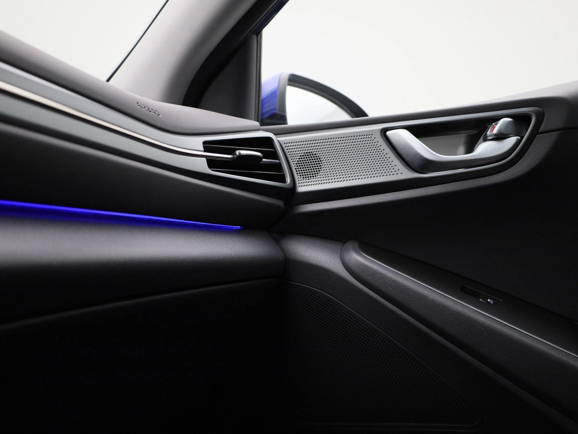 Hyundai-IONIQ-image-28