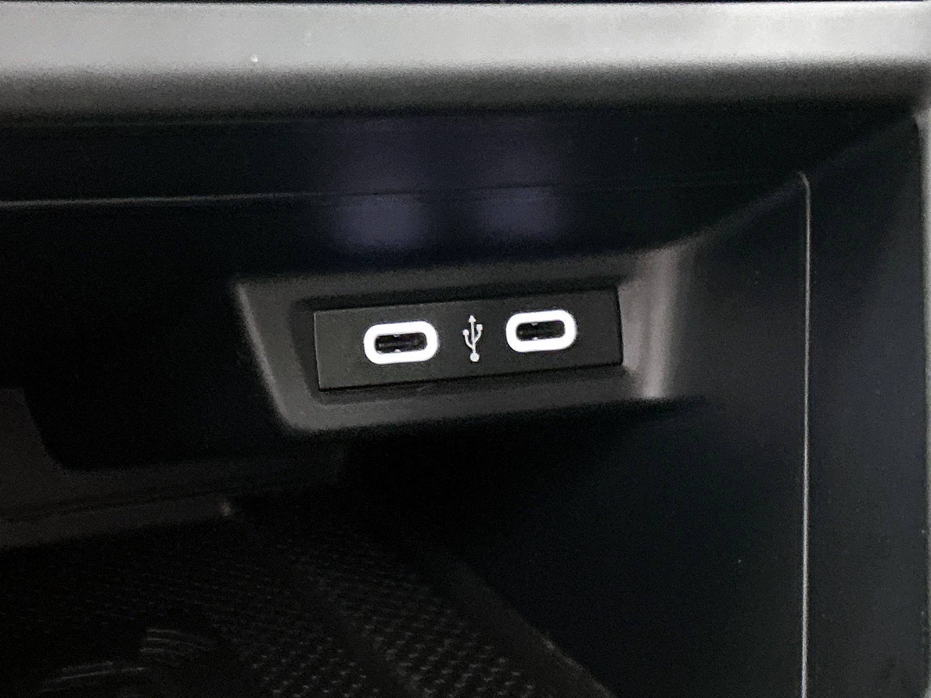 Volkswagen-Polo-image-33