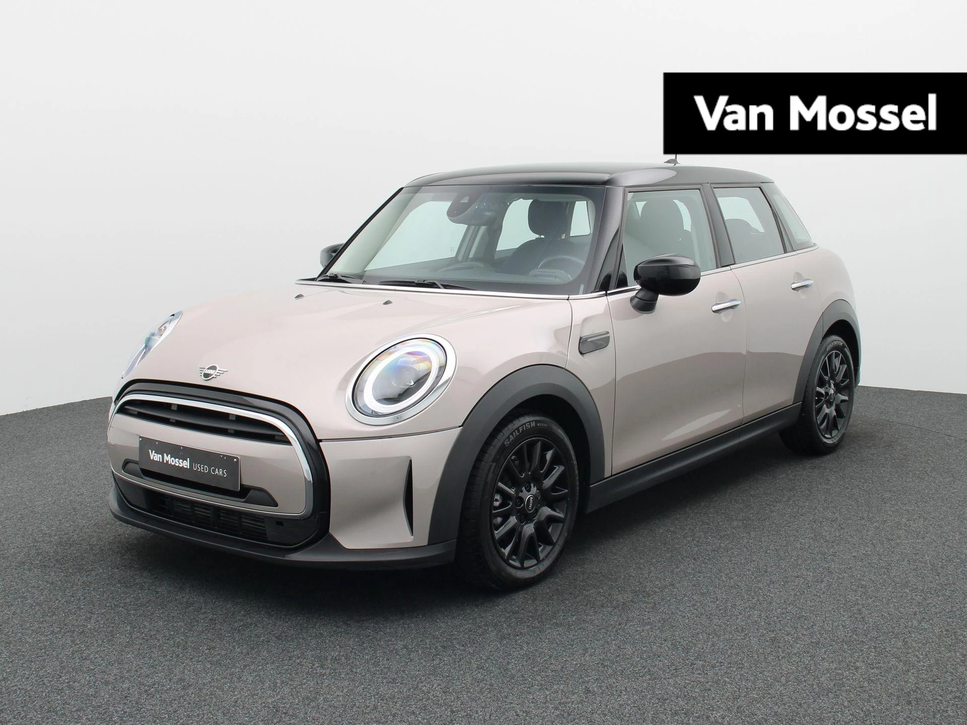 MINI-Cooper-image-0