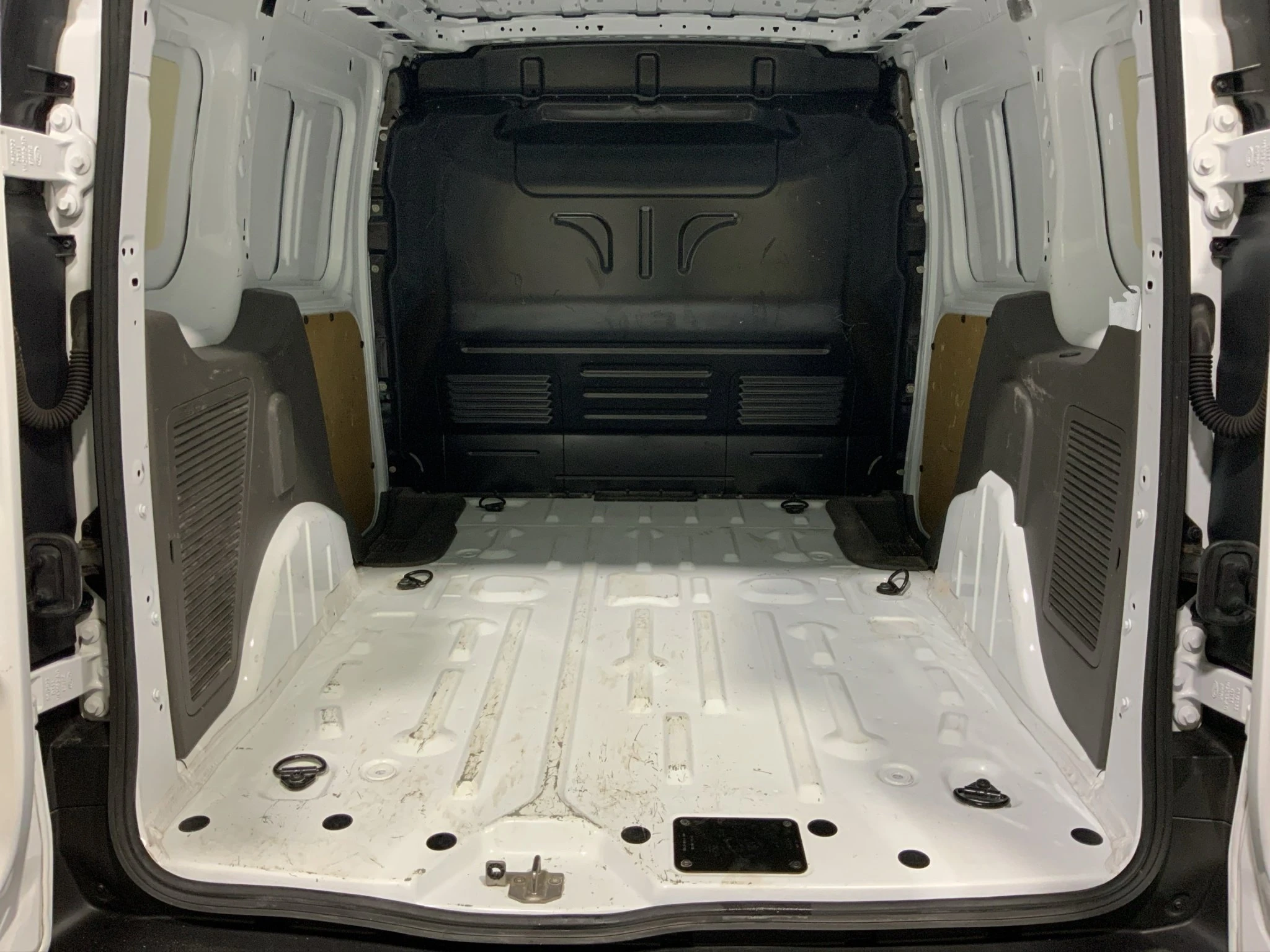 Ford-Transit Connect-image-15