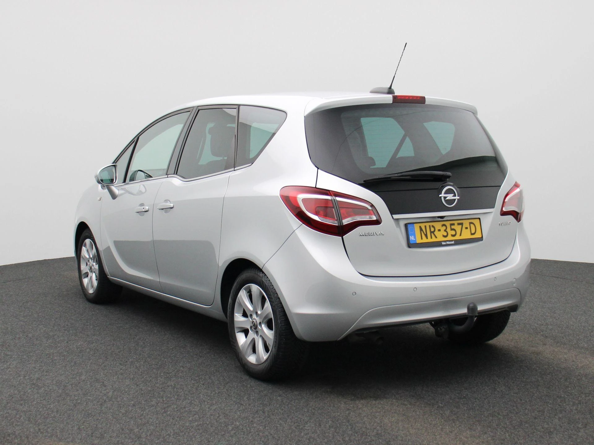 Opel-Meriva-image-1