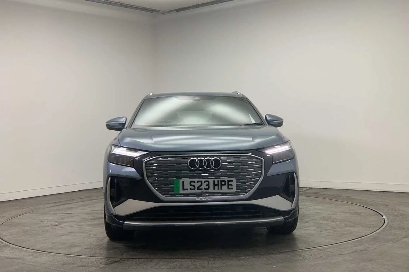 Audi-Q4 e-tron-image-9