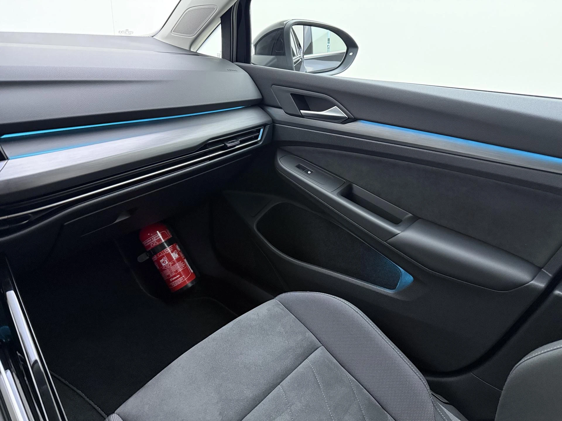 Volkswagen-Golf-image-15