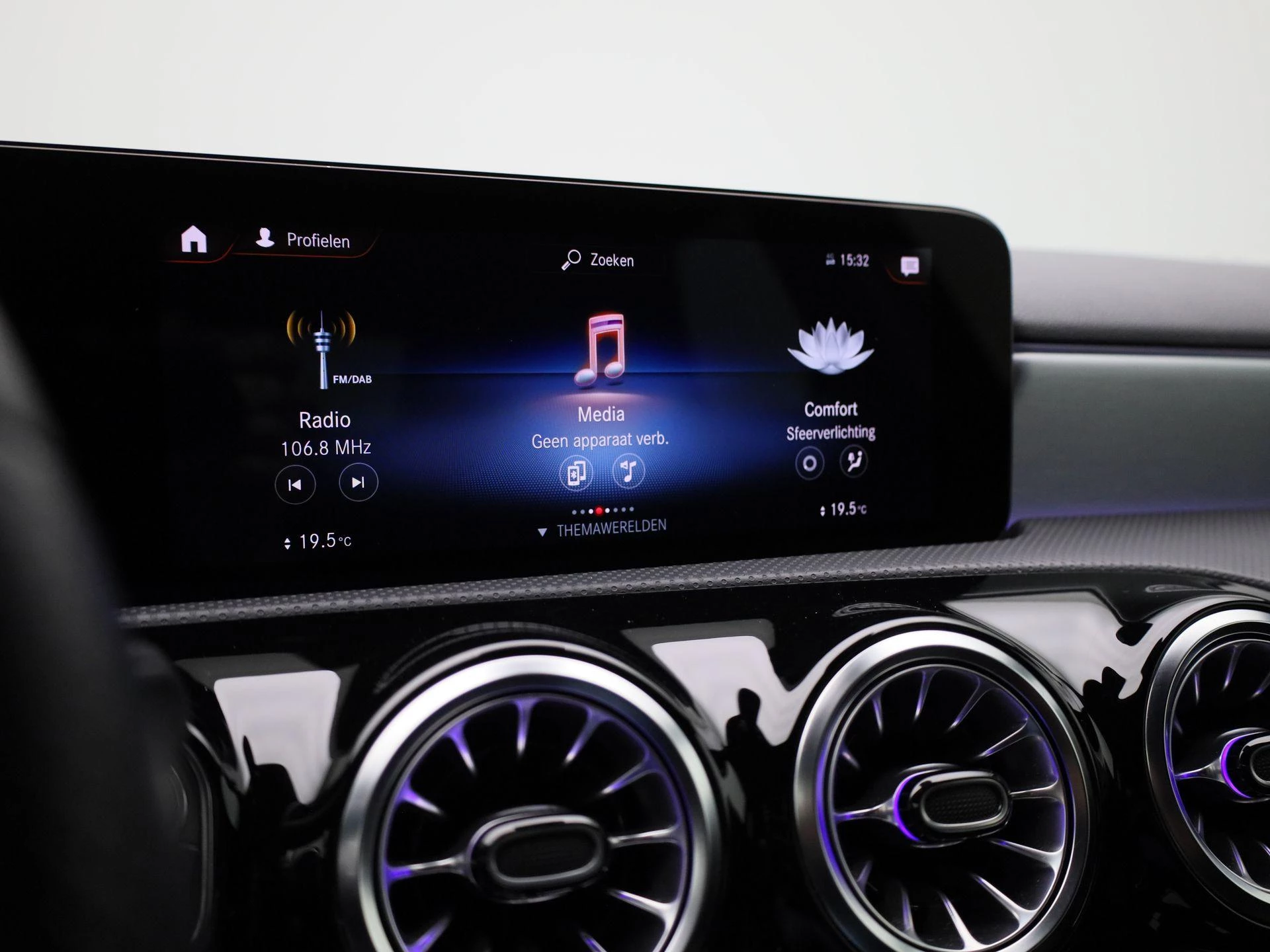 Mercedes-Benz-A-Klasse-image-17