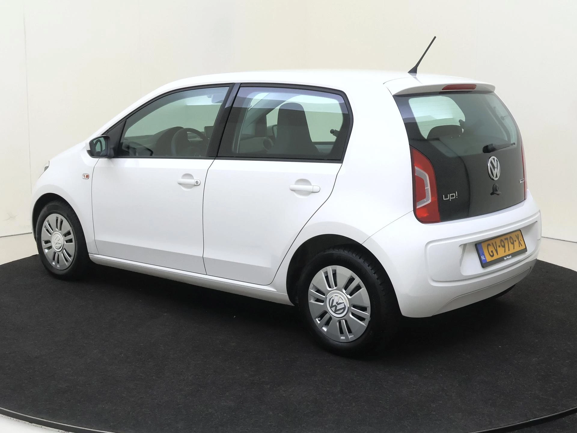 Volkswagen up! 1.0 move up! BlueMotion