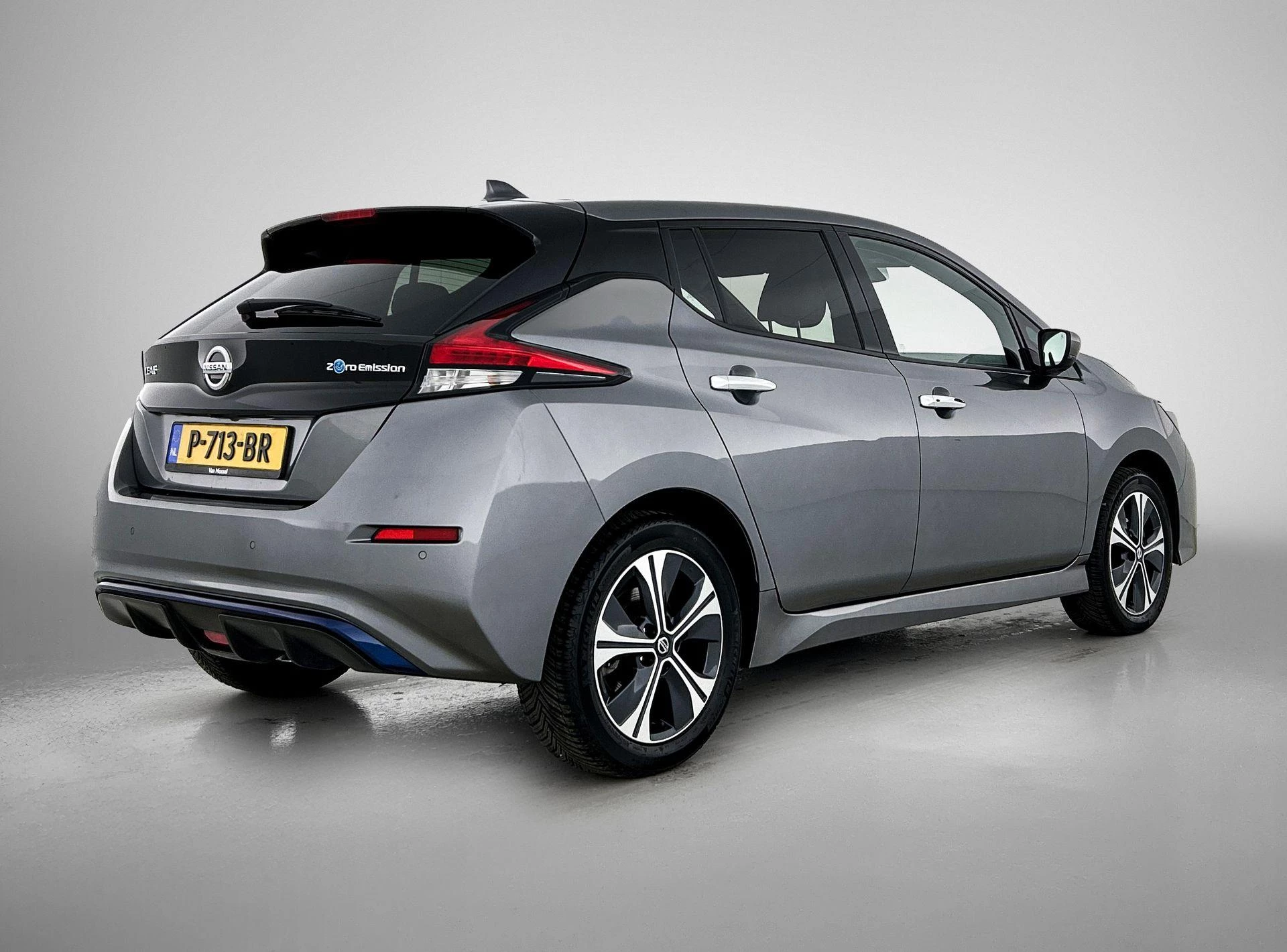 Nissan-Leaf-image-3