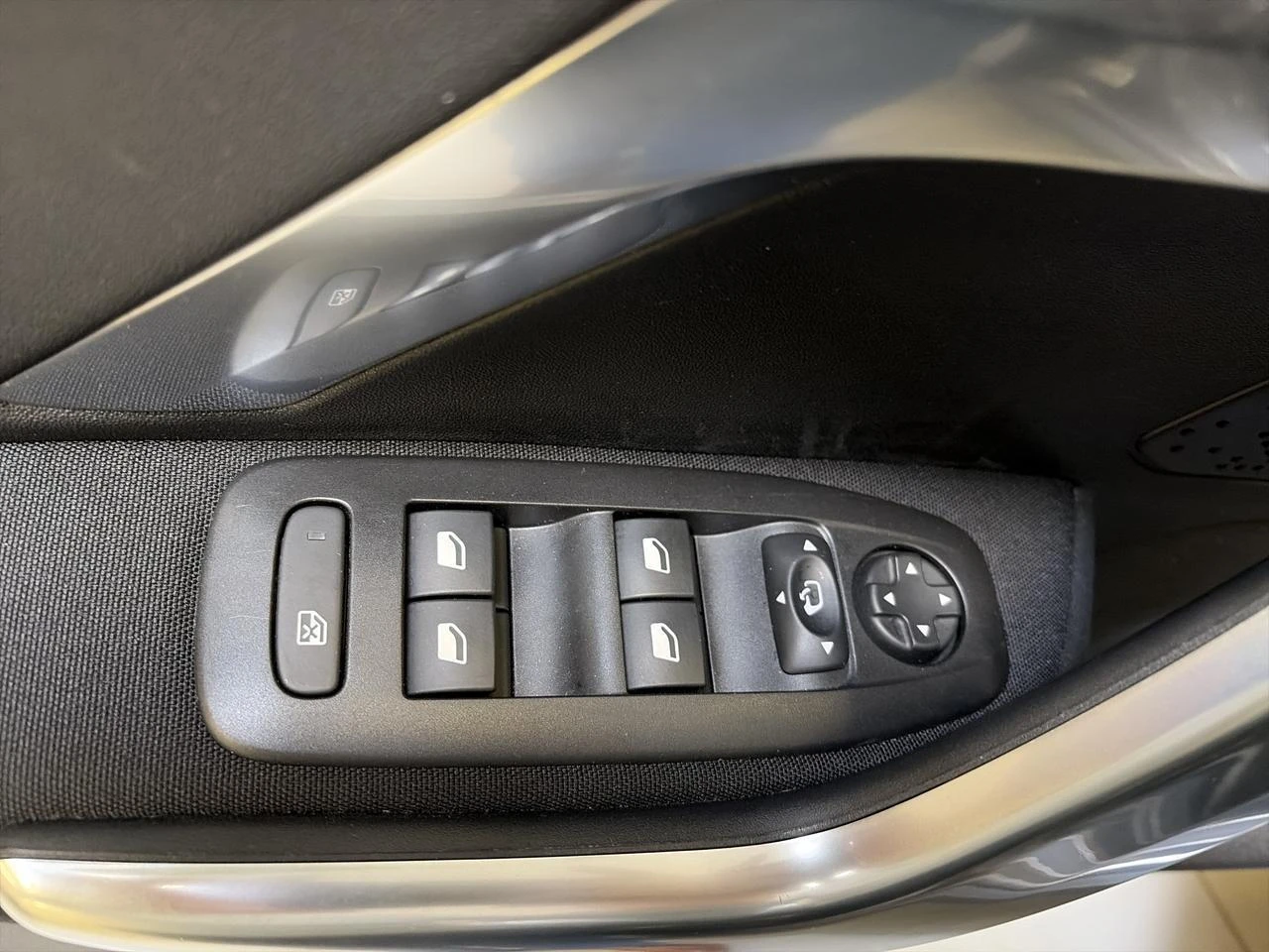 Peugeot-2008-image-15