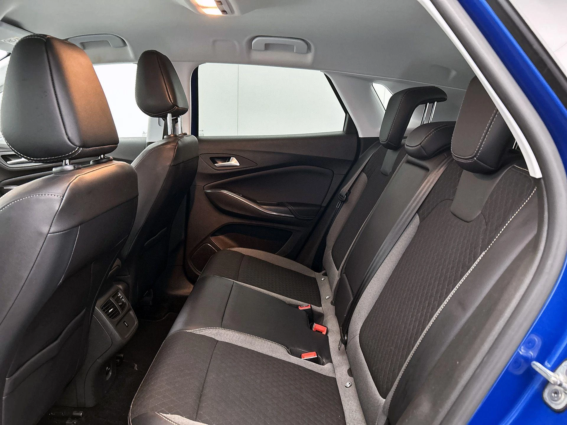 Opel-Grandland X-image-25