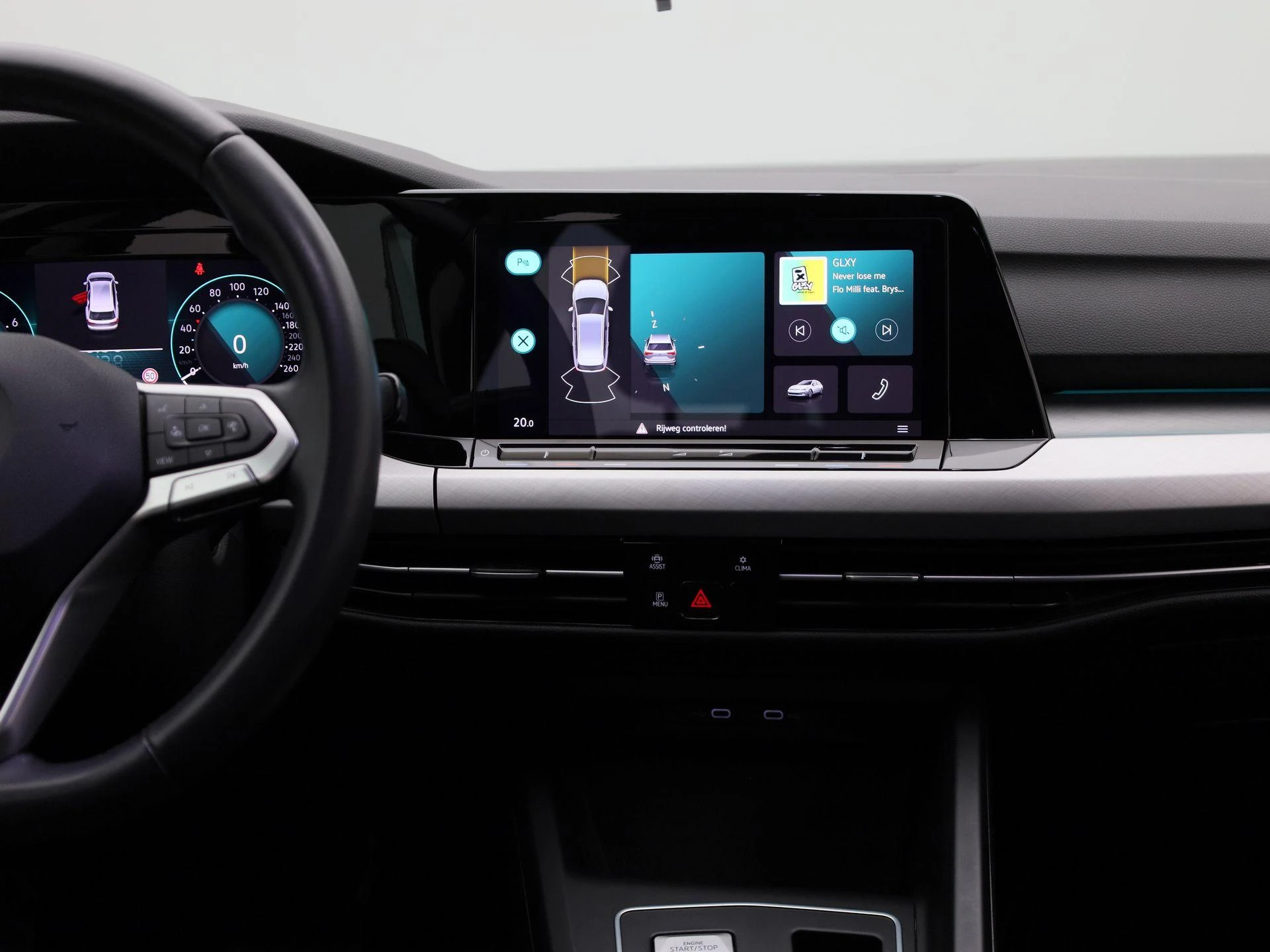 Volkswagen-Golf-image-7