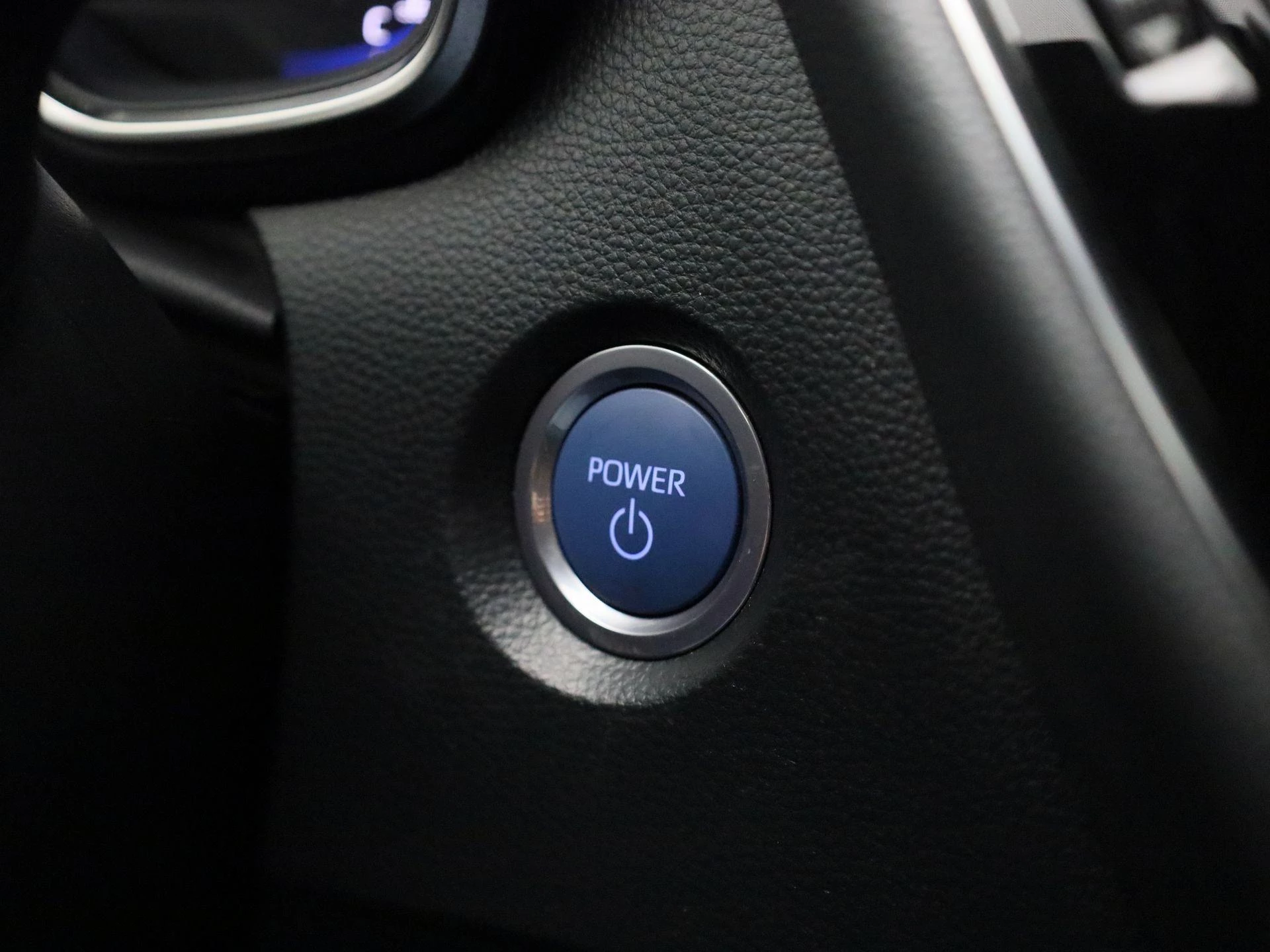 Toyota Corolla 1.8 Hybrid Business Plus