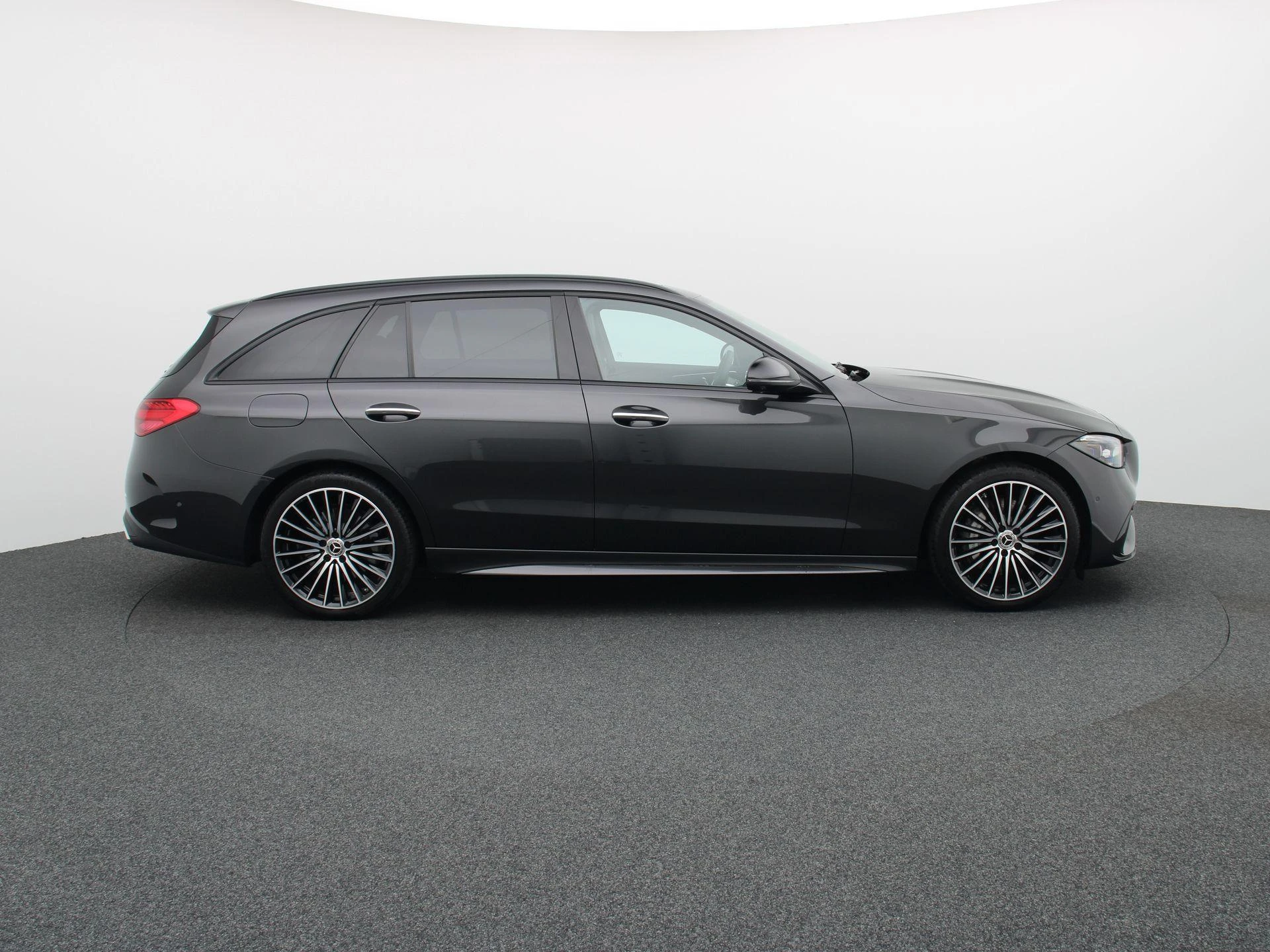 Mercedes-Benz C-Klasse 300 e Break Star Edition + LEDER + PANO DAK + DIGITAL LIGHT +