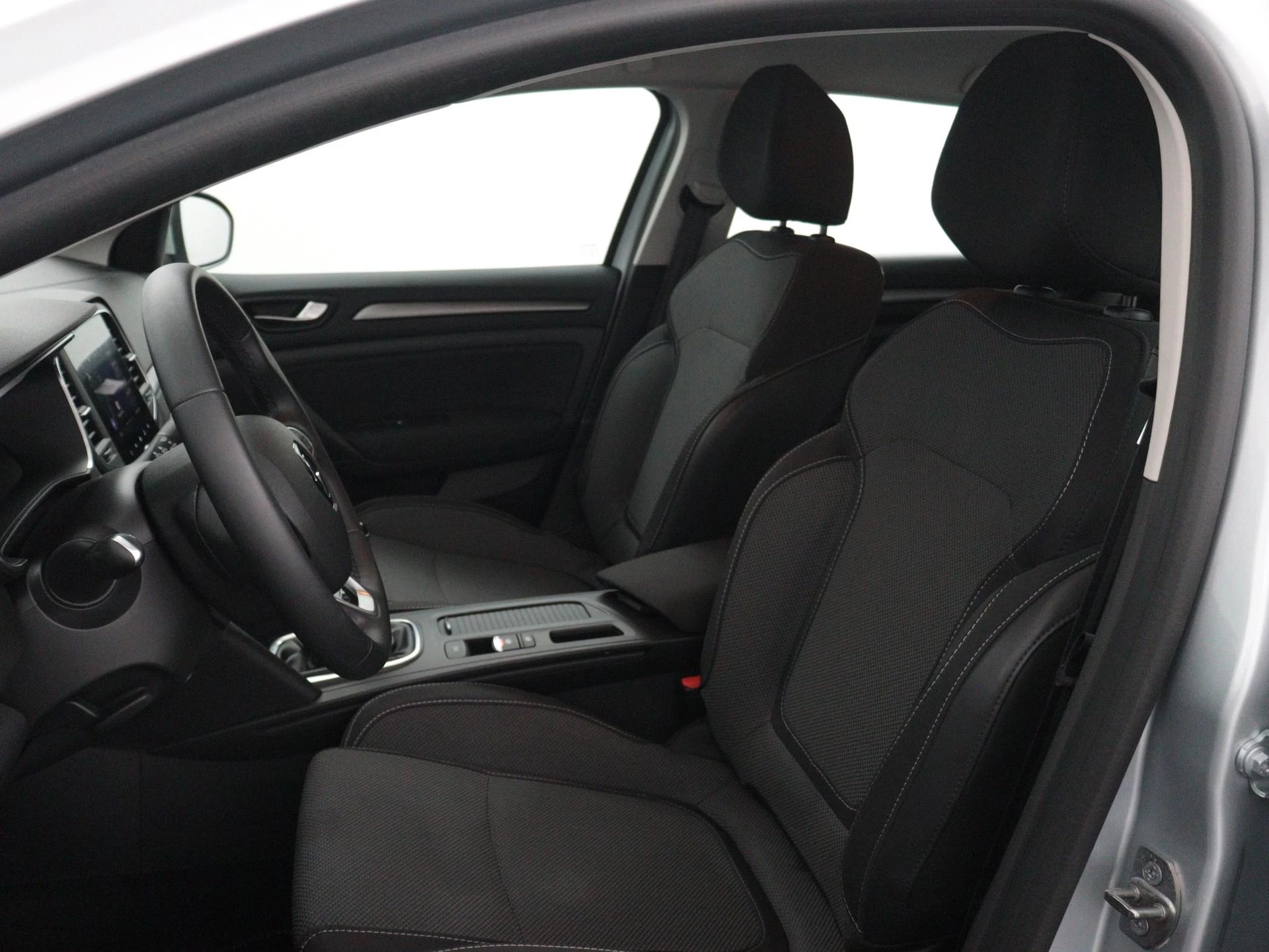 Renault-Mégane Estate-image-15